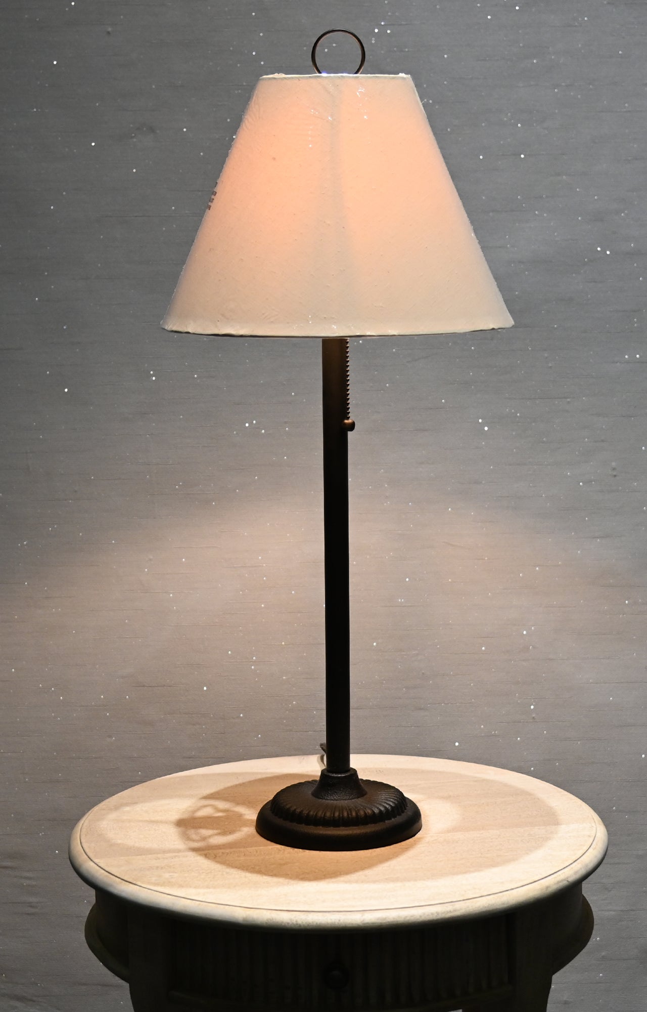 Black metal table lamp_4