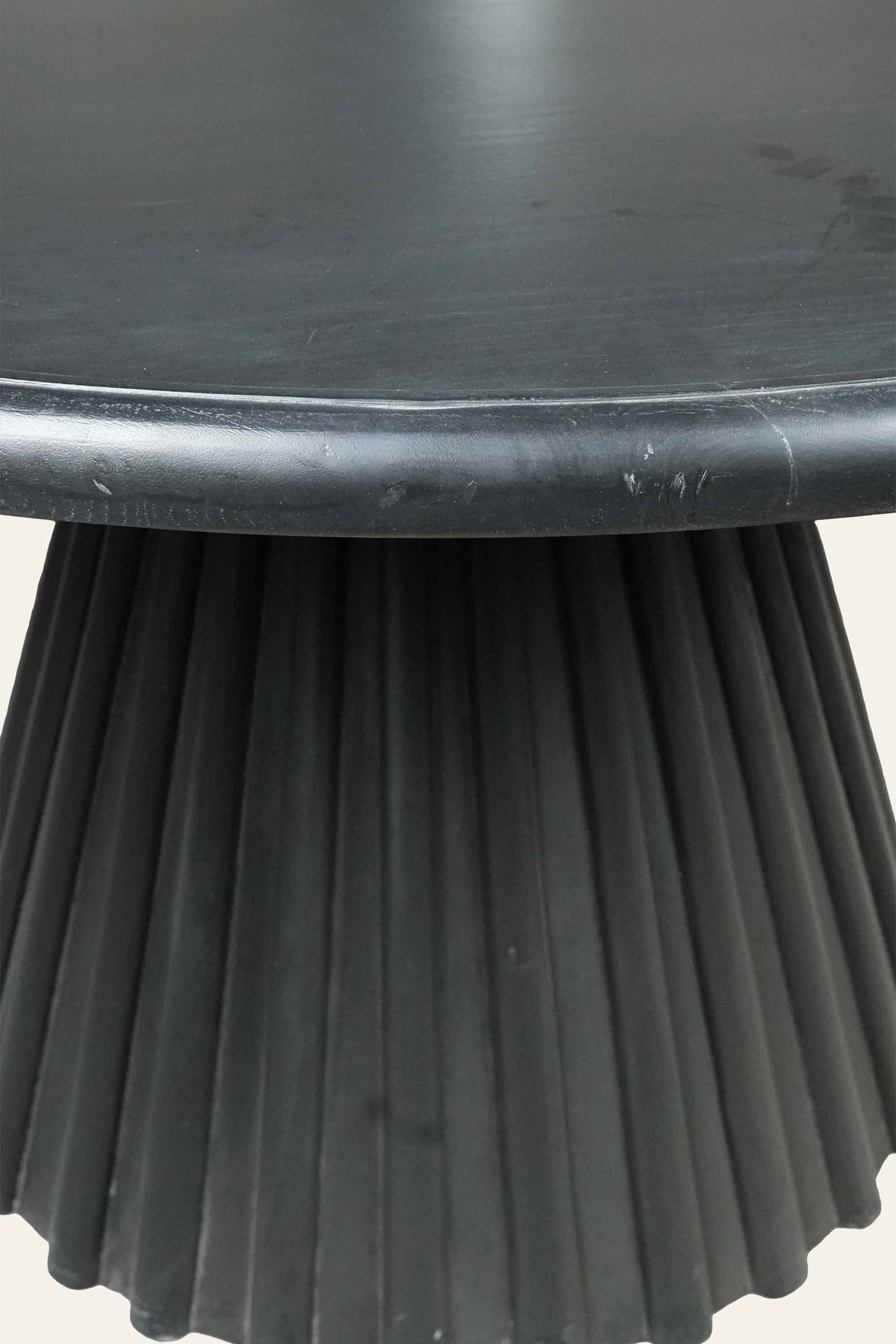 Black Round Fluted Pedestal Dining Table for Dining Corners