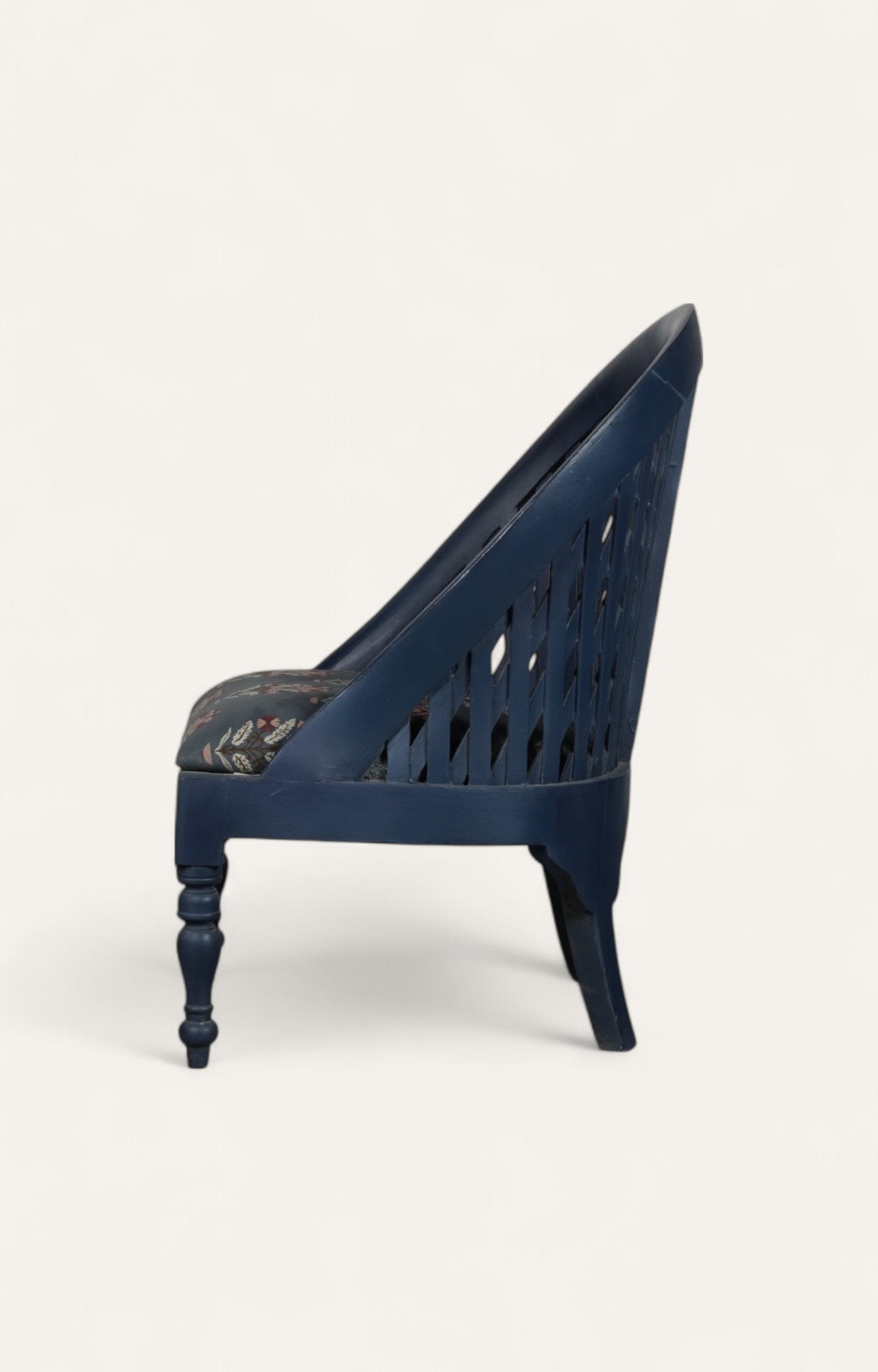 Contemporary Outdoor Armchair in Blue