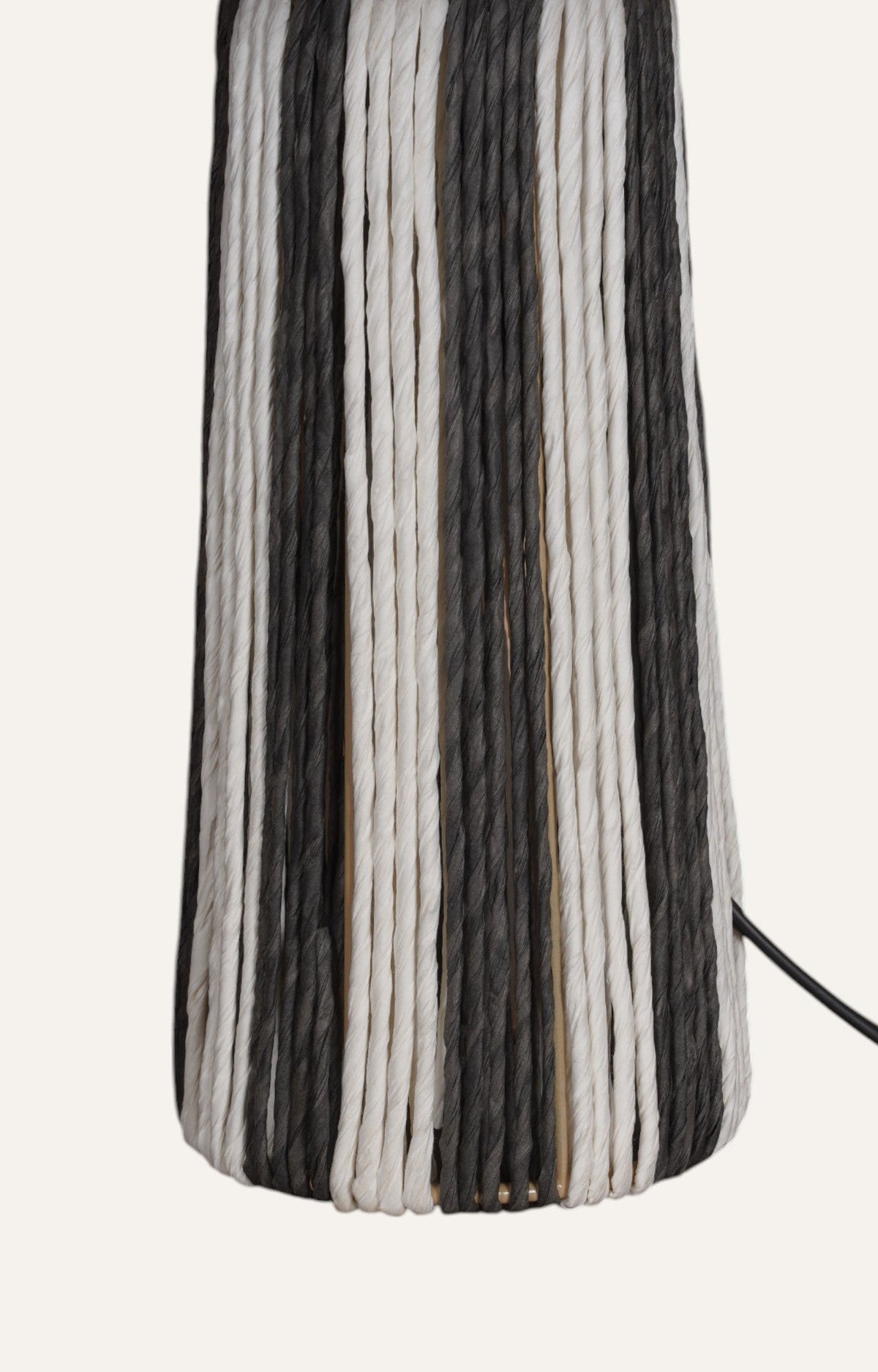 Cotton Rope Table Lamp Bold Black & Off White Radial Jute Rope Table Lamp