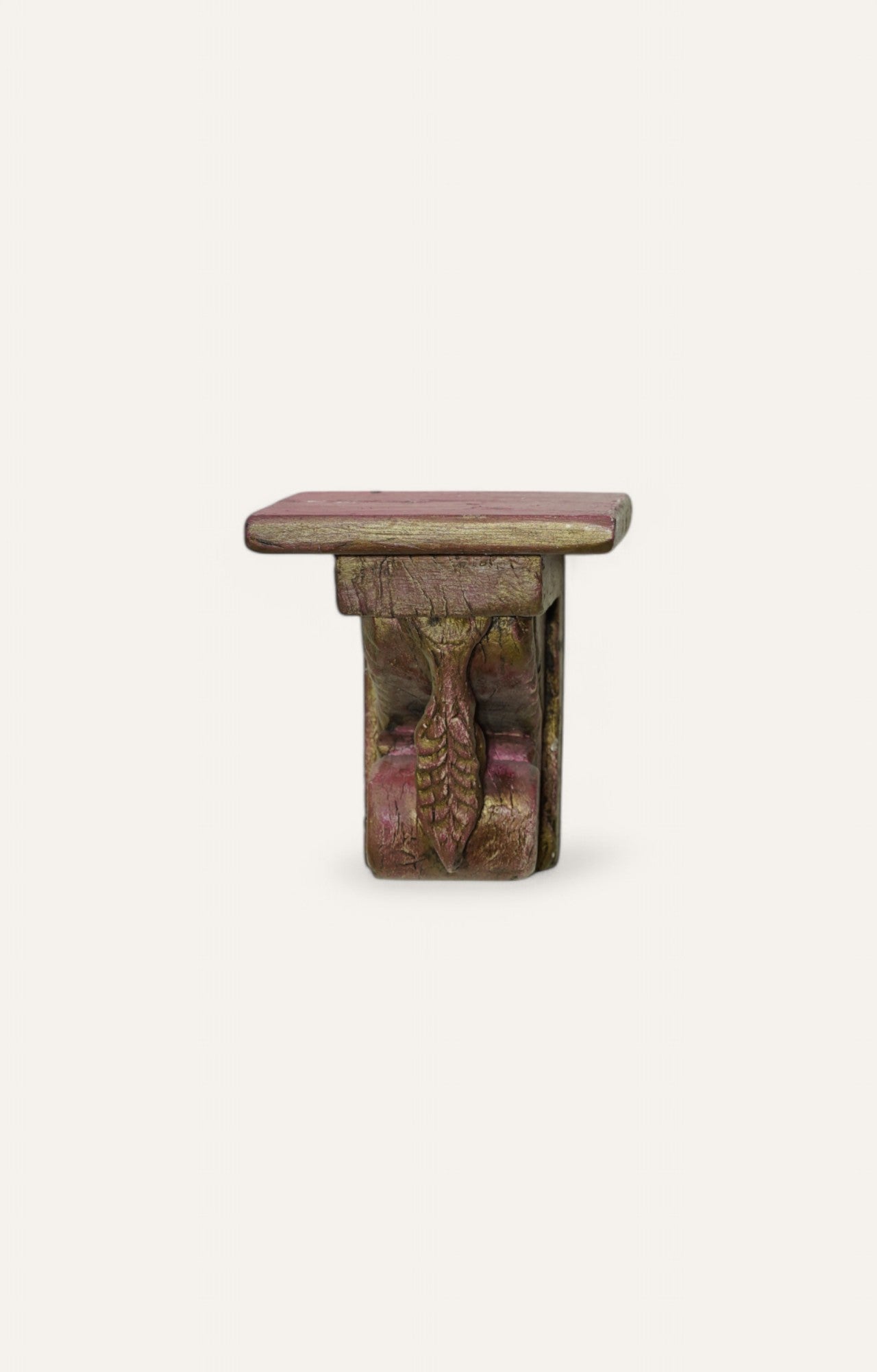 Vintage Wooden Leaf Design Wall Bracket