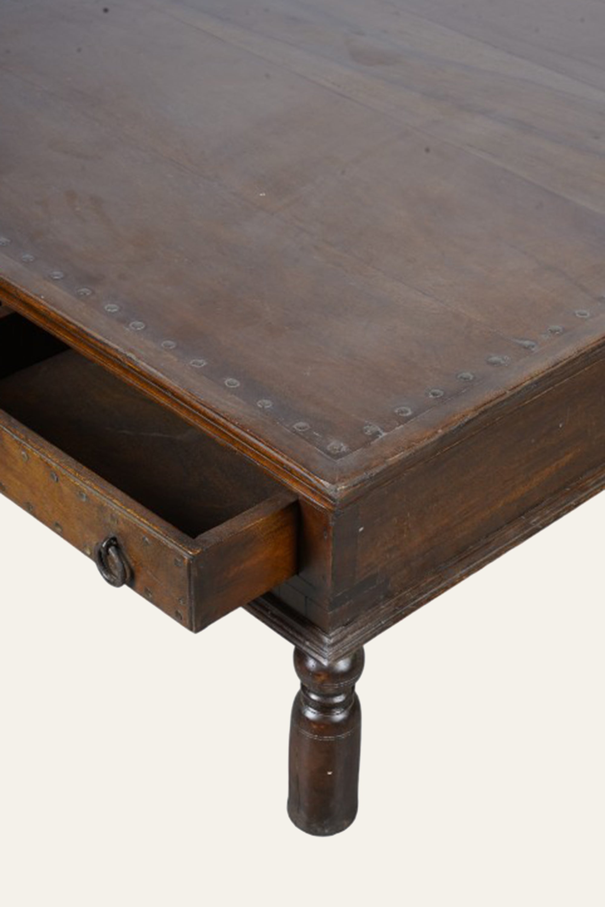 2-Drawer Antique Wooden Coffee Table with Ring Pull Handles