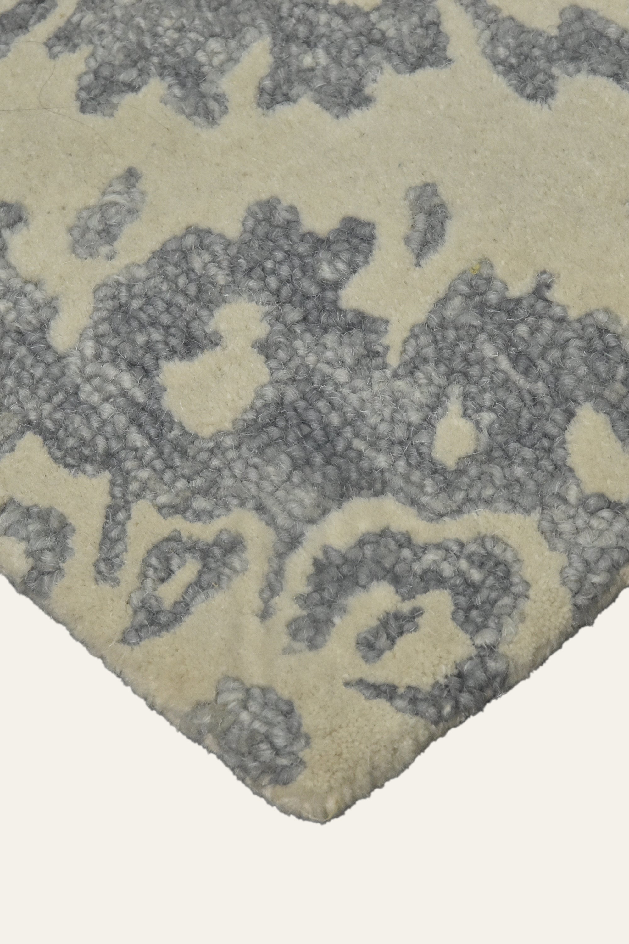 8x10 Ft. Ivory Grey Damask Pattern Wool Area Carpet