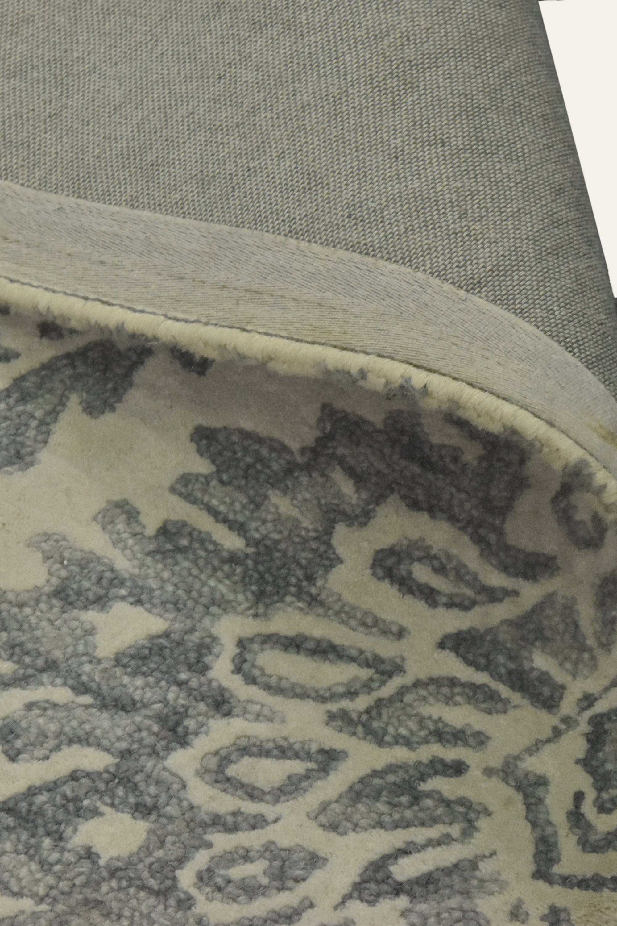 8x10 Ft. Ivory Grey Damask Pattern Wool Area Carpet