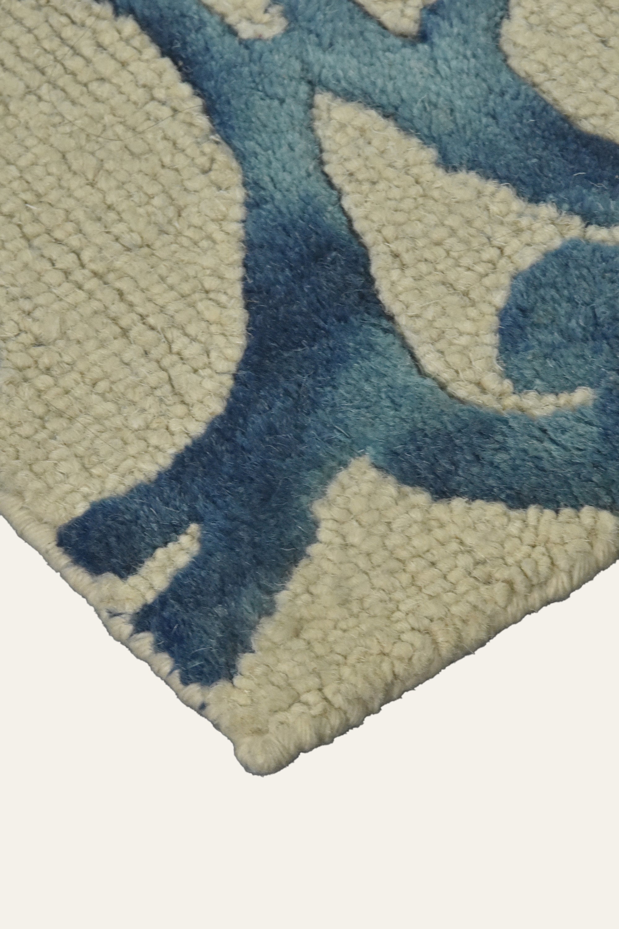 8x10 Ft. Ivory Blue Scrollwork Wool Area Carpet