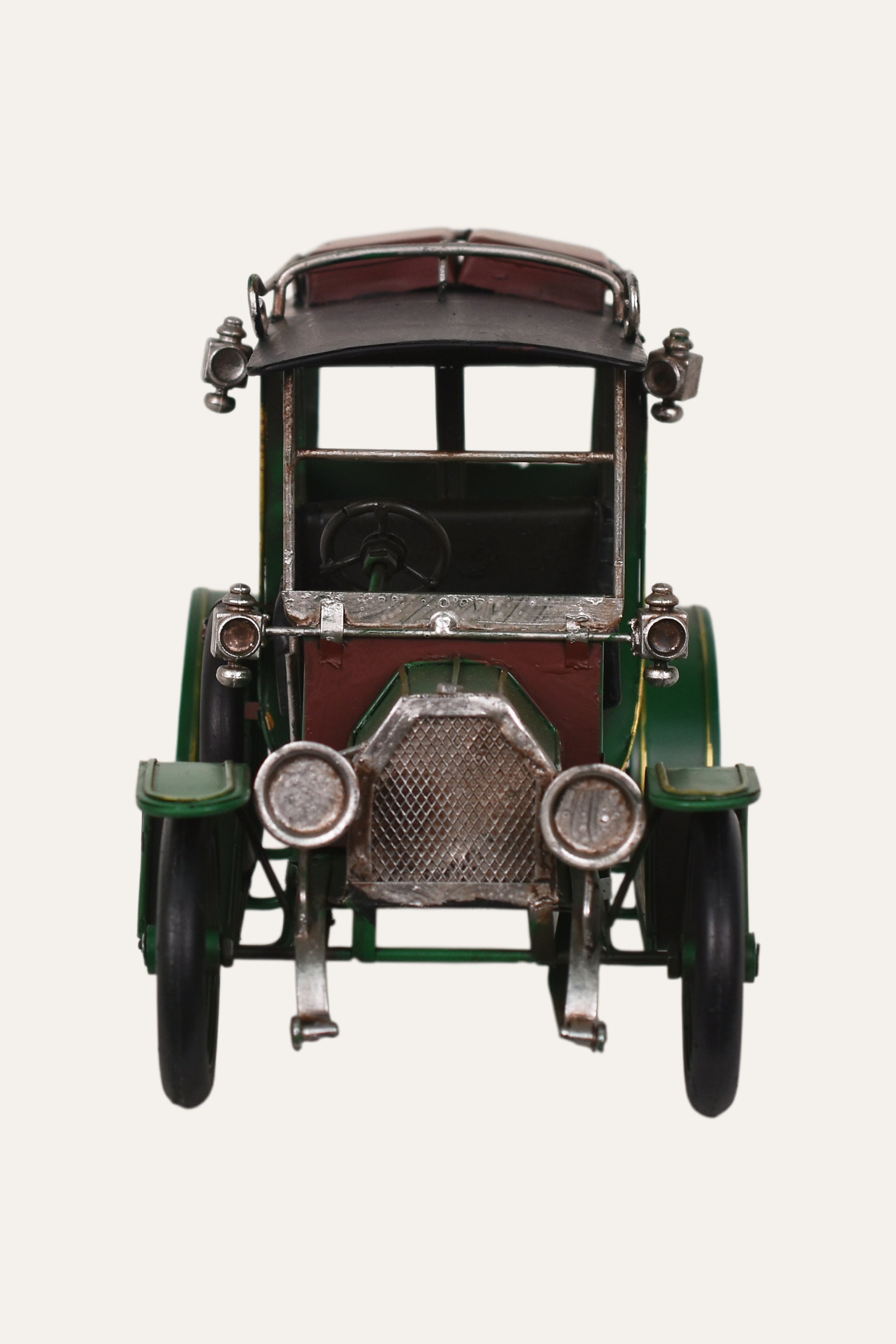 Vintage Green Limousine Metal Décor
