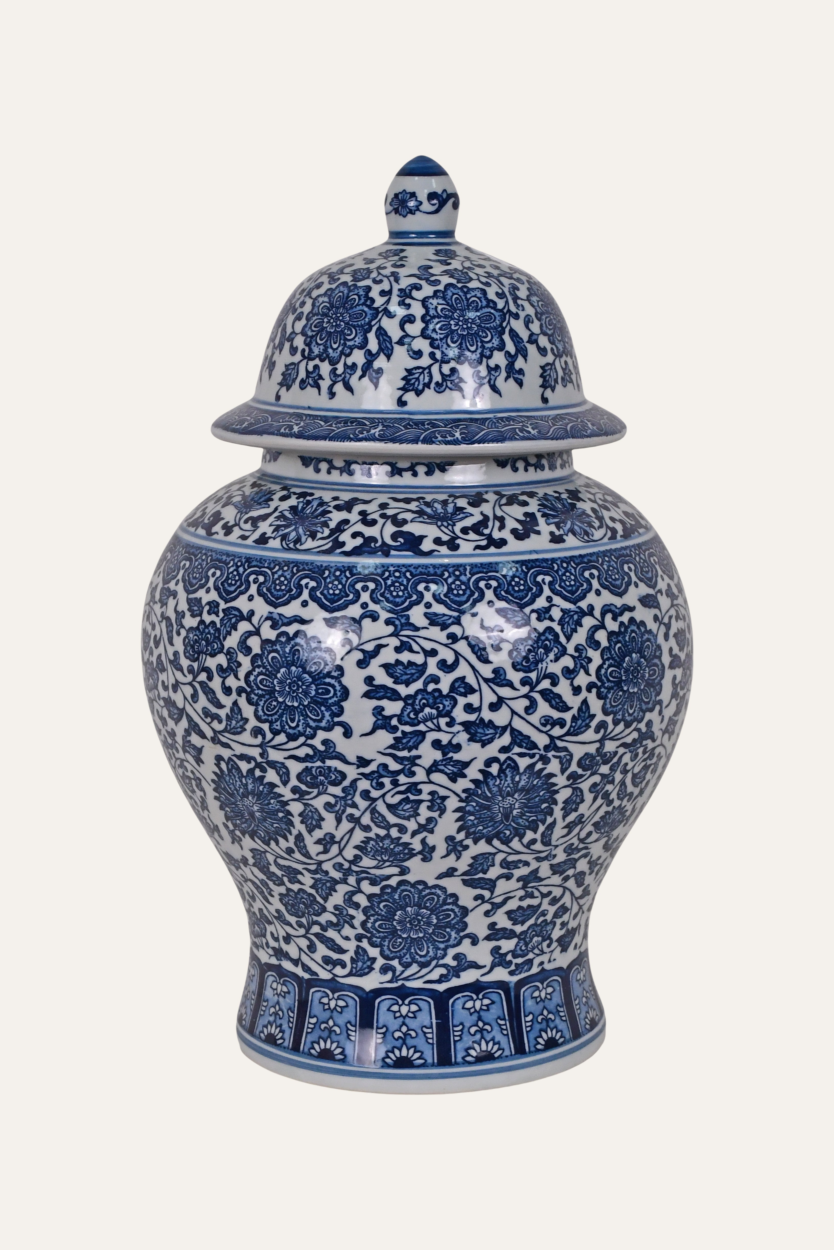 Traditional Blue & White Porcelain Chinoiserie Temple Vase