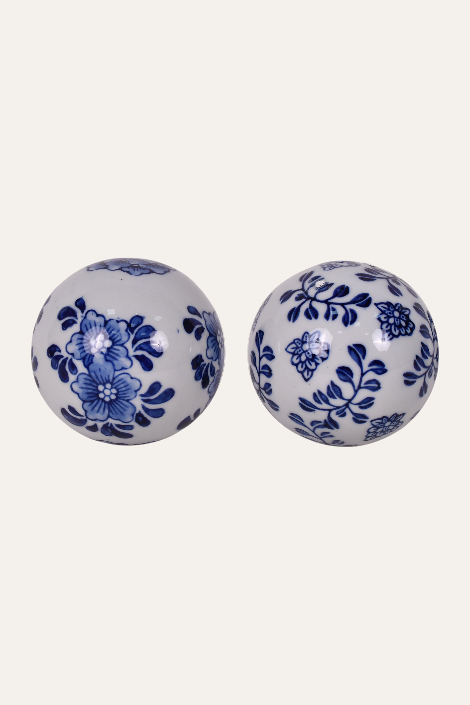 Blue & White Floral Ceramic Table Decor– Set of 6
