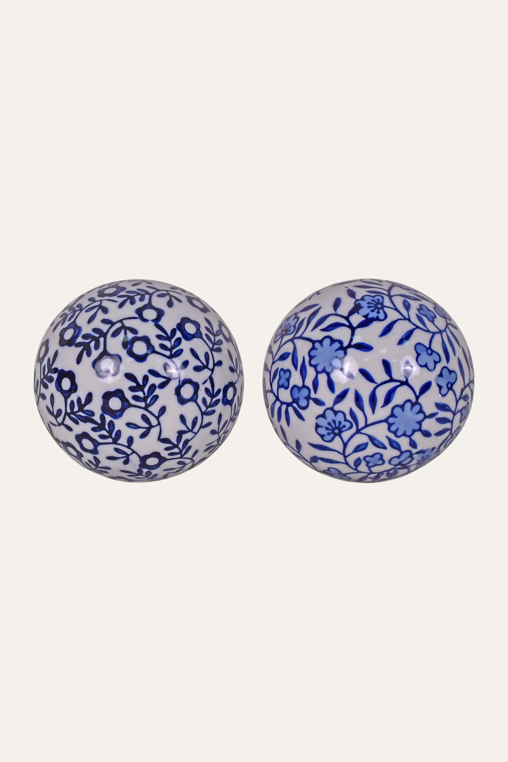 Blue & White Floral Ceramic Table Decor– Set of 6