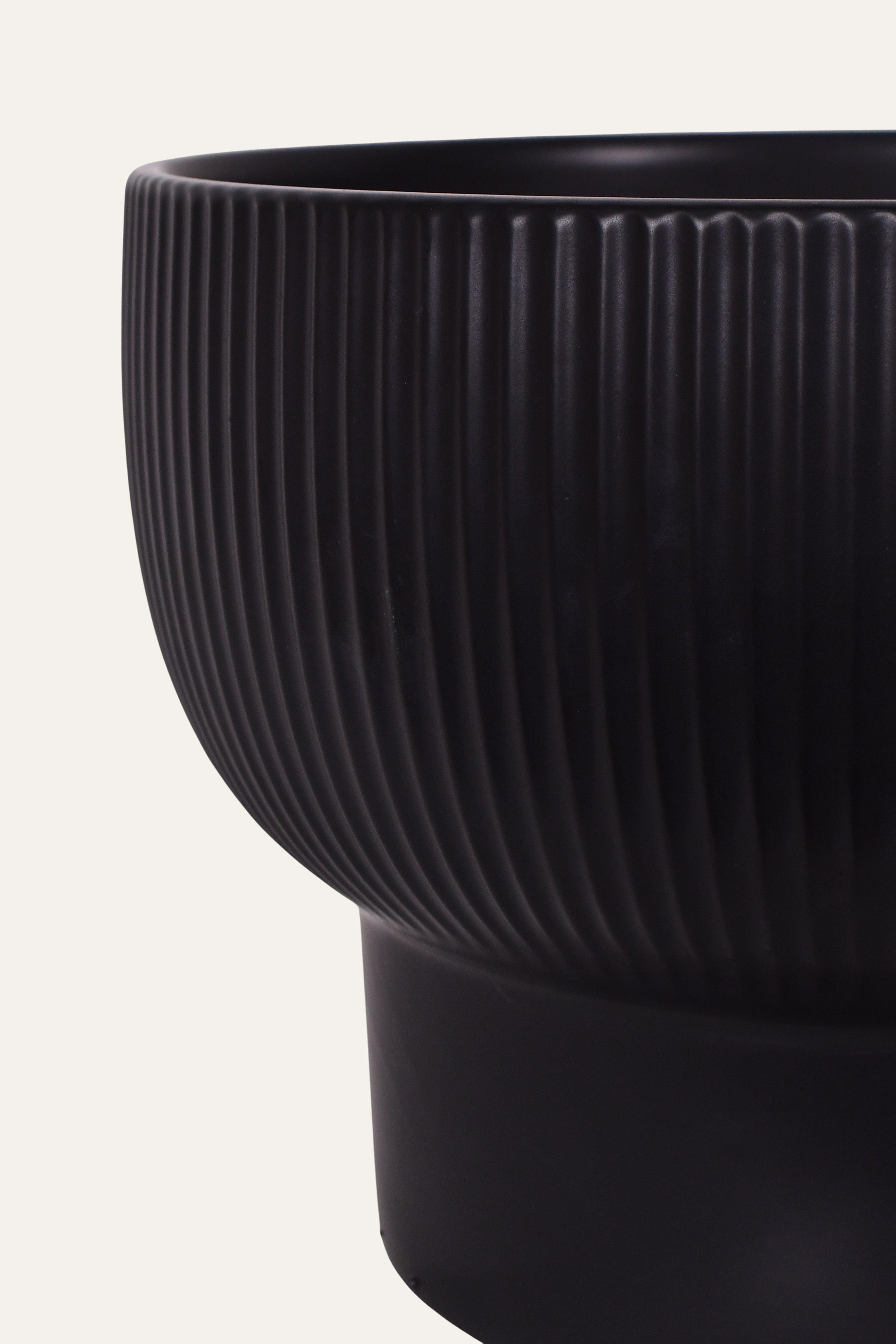 Matte Black Ribbed Ceramic Planter - Big