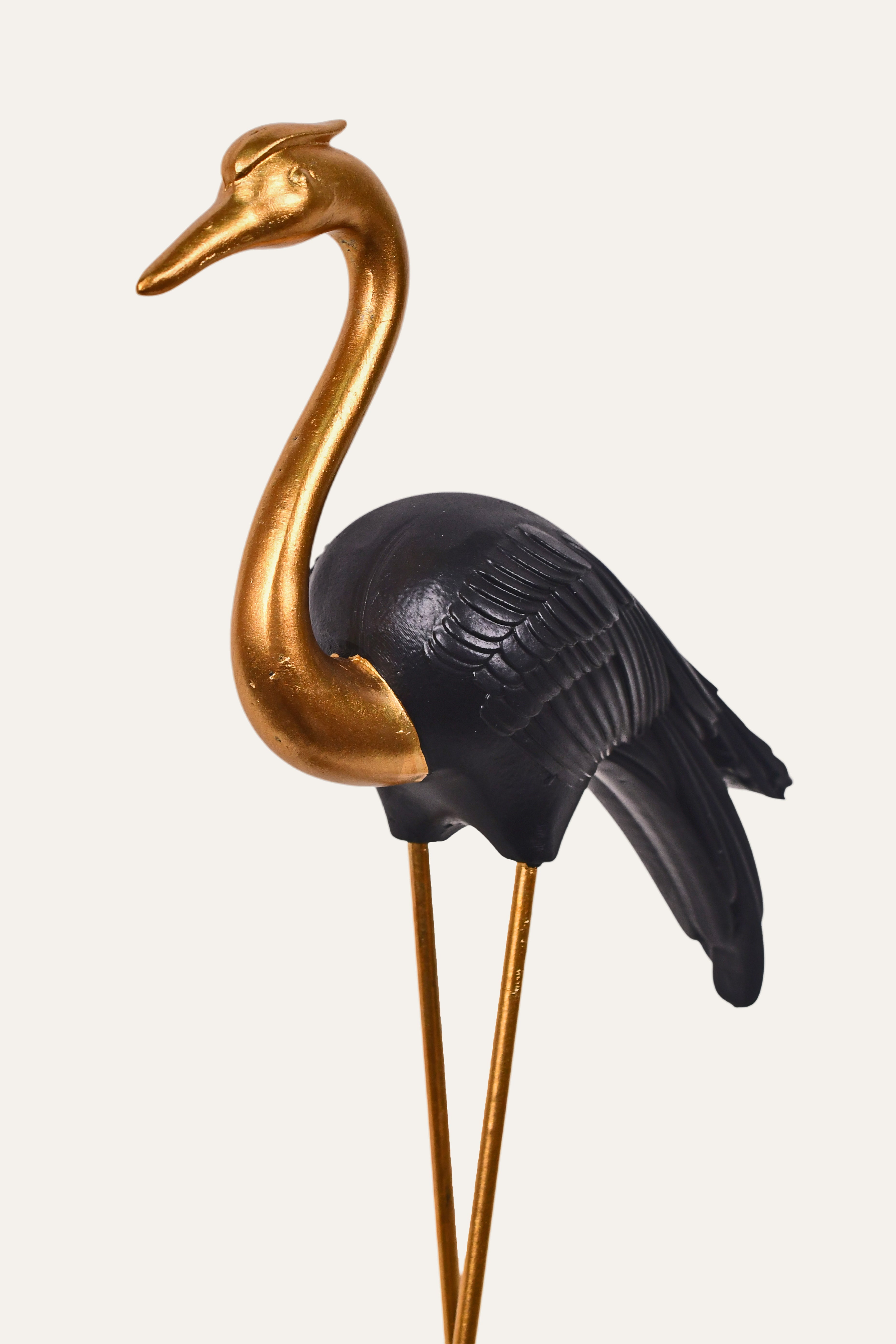Decorative statue of a bird