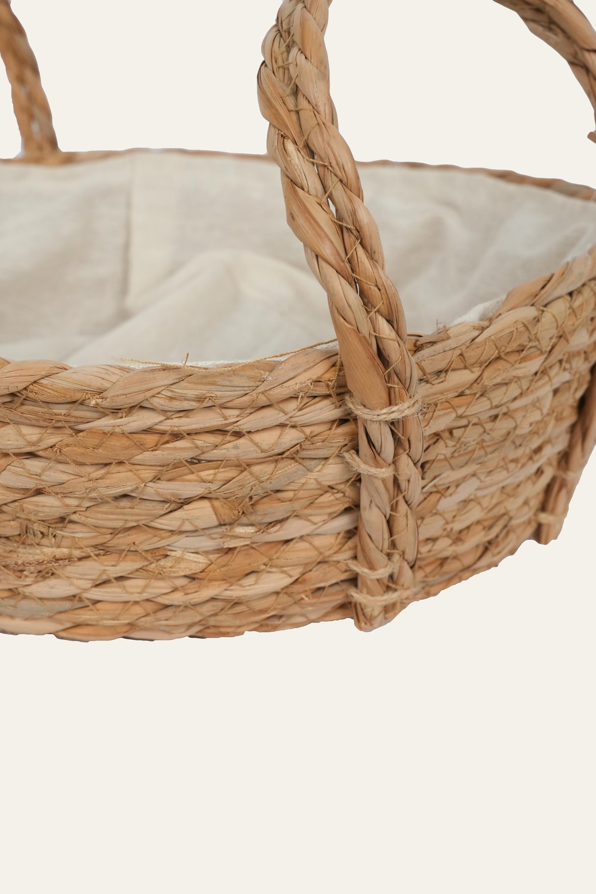 Decorative woven basket for bread and fruit serving