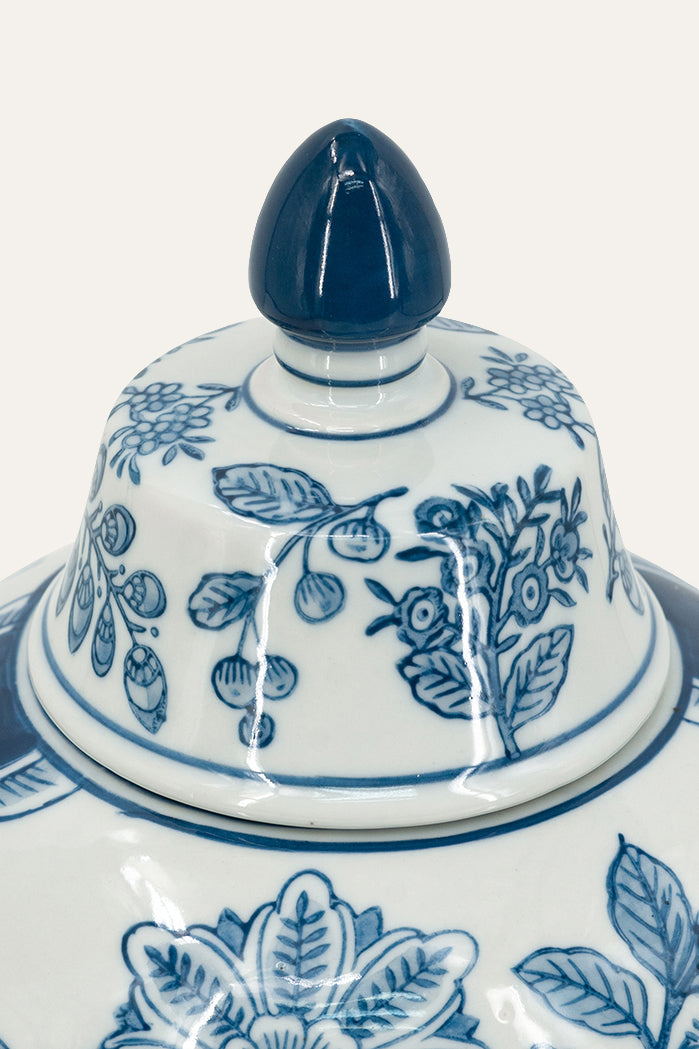Porcelain Jar with lid