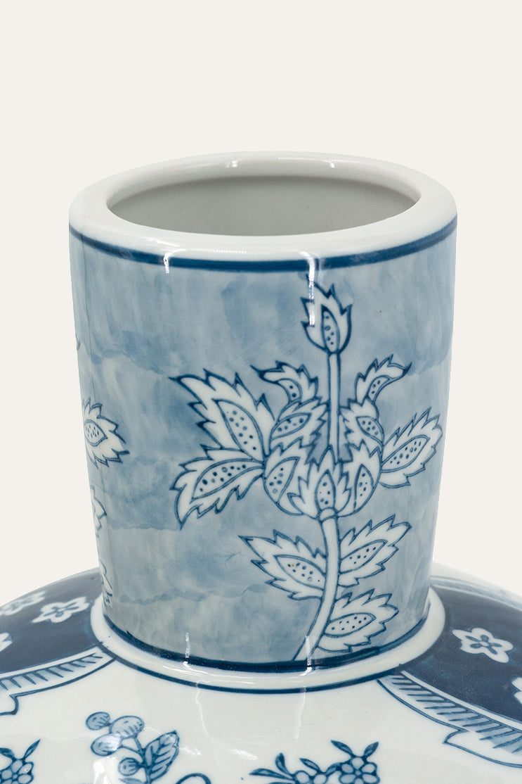 Ceramic vase 