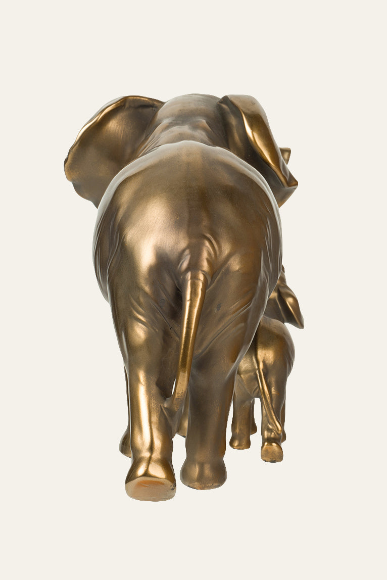 baby elephant sculpture
