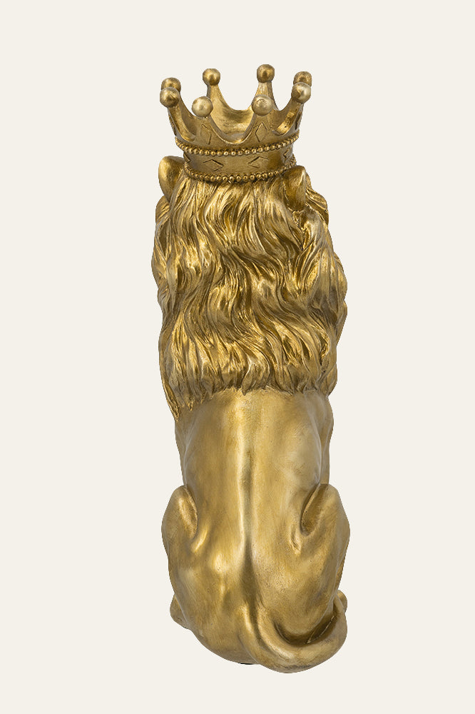 lion statue with a crown 