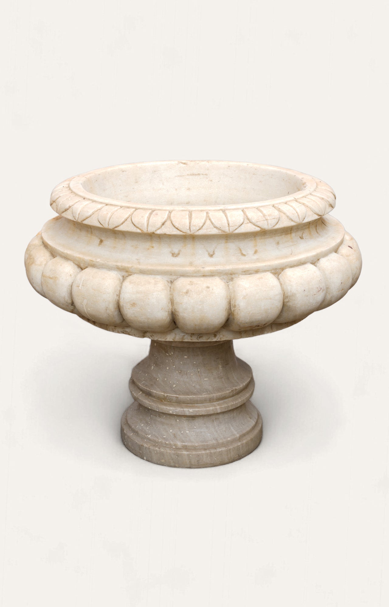 Elegant Scalloped Urn 