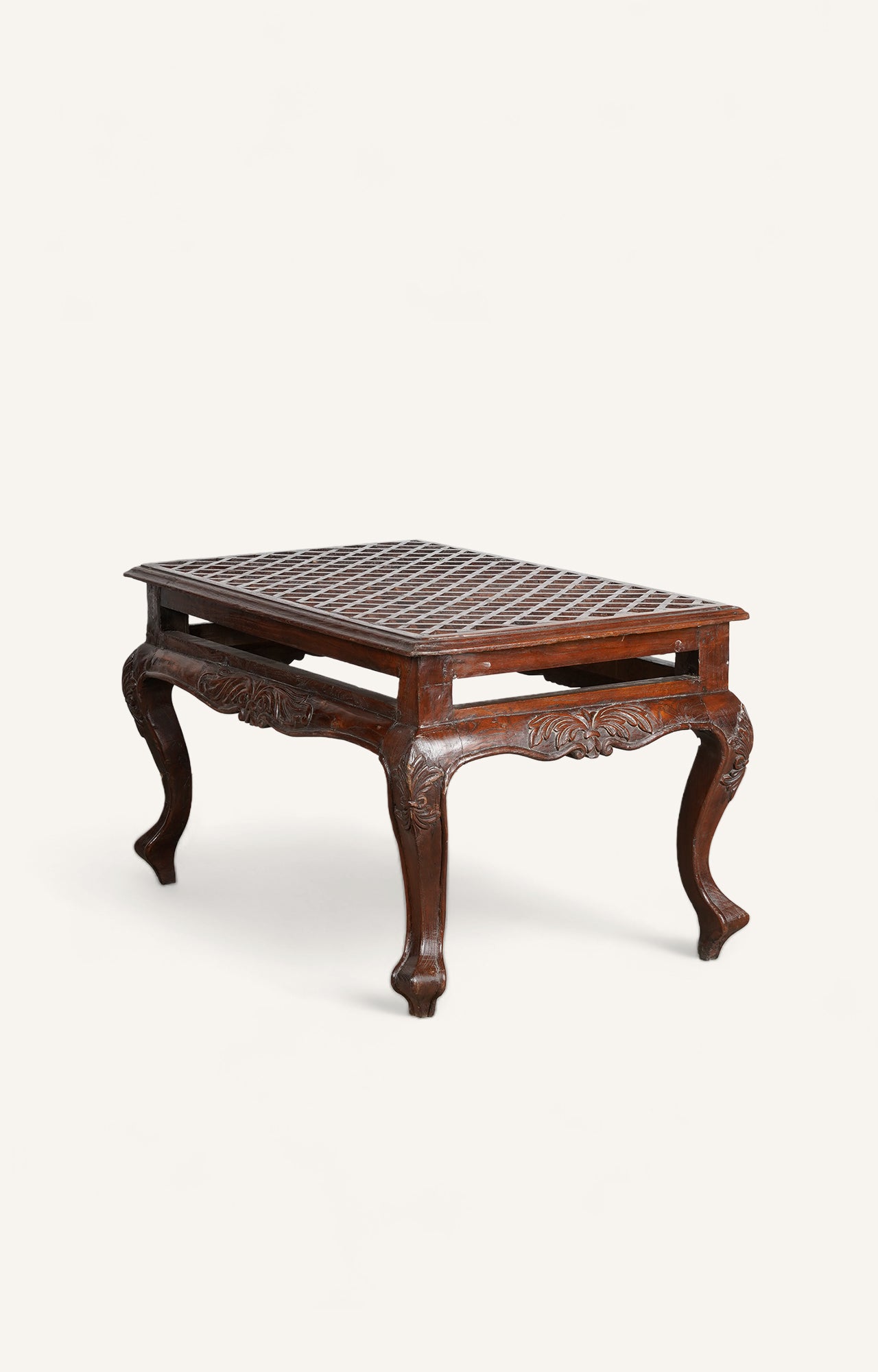 Elegant royal coffee table_main