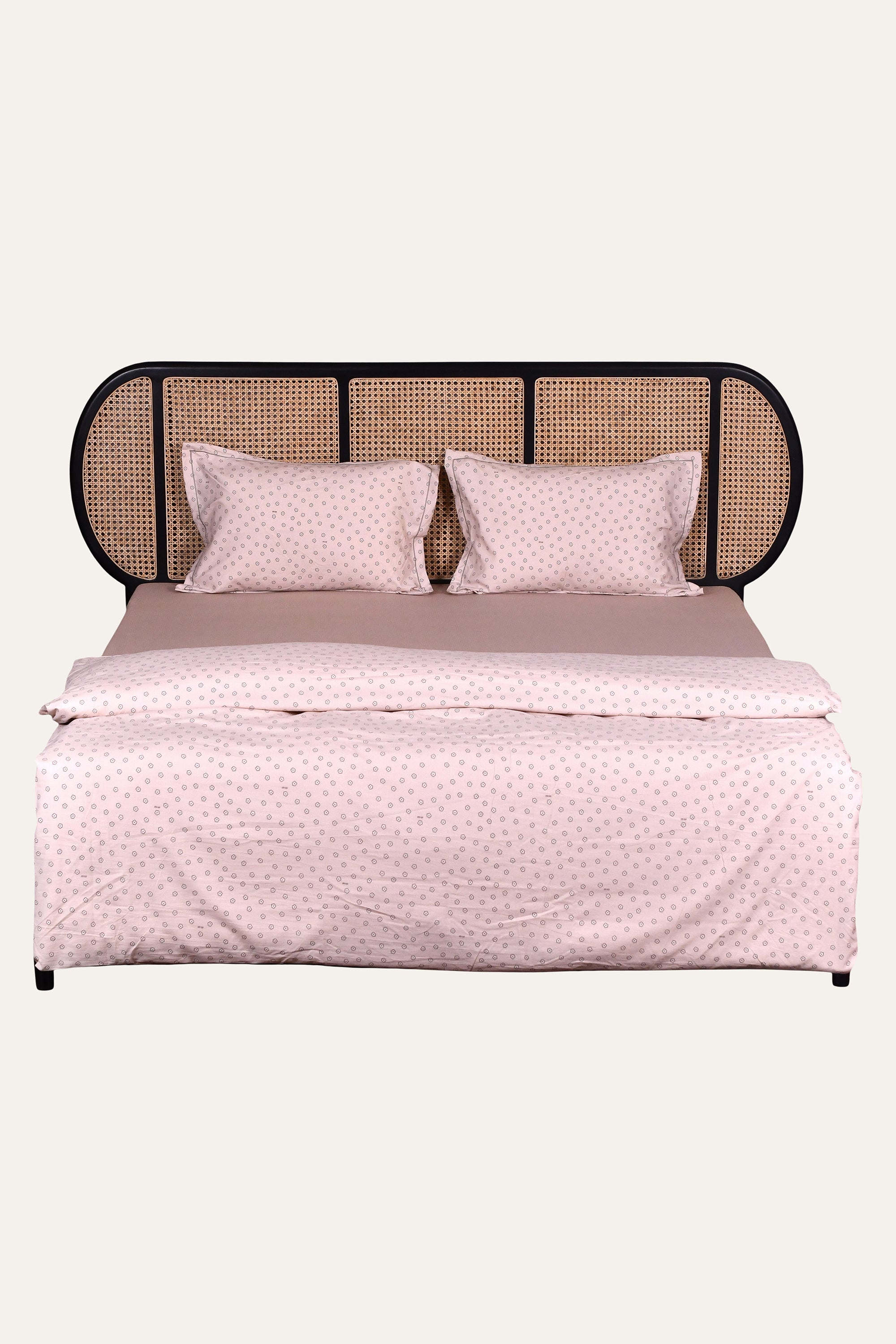 Floral Motif Bedding Set for King Size Beds