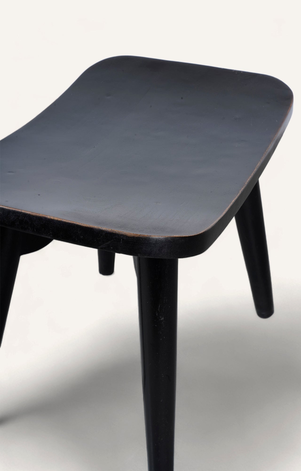 French stool_detailed