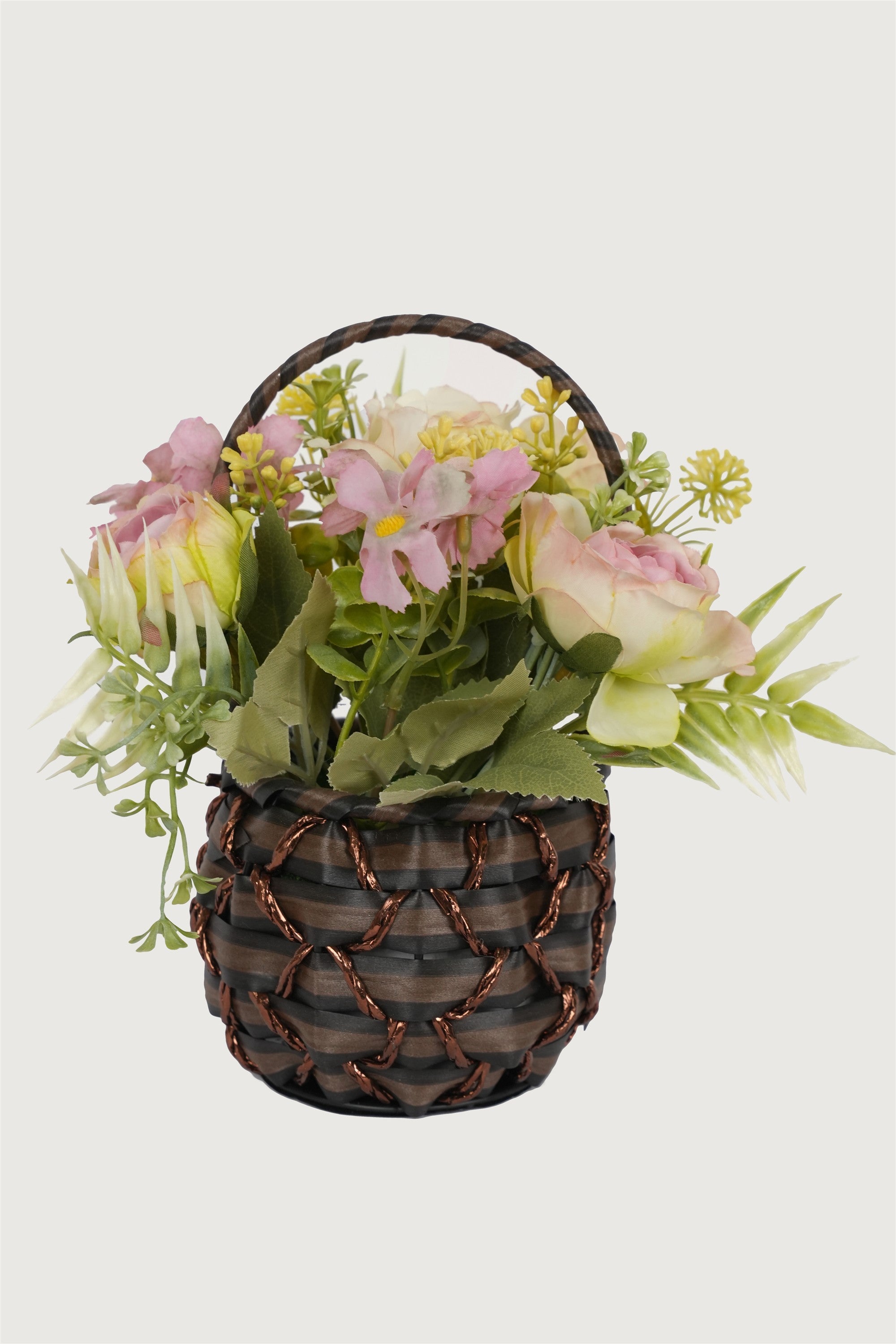 Fusion Furnishing flower basket décor