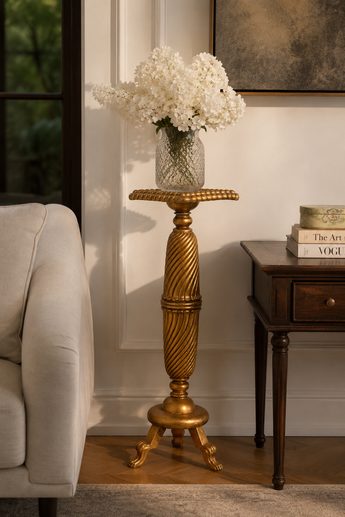 Gold leaf accent pedestal for home decor