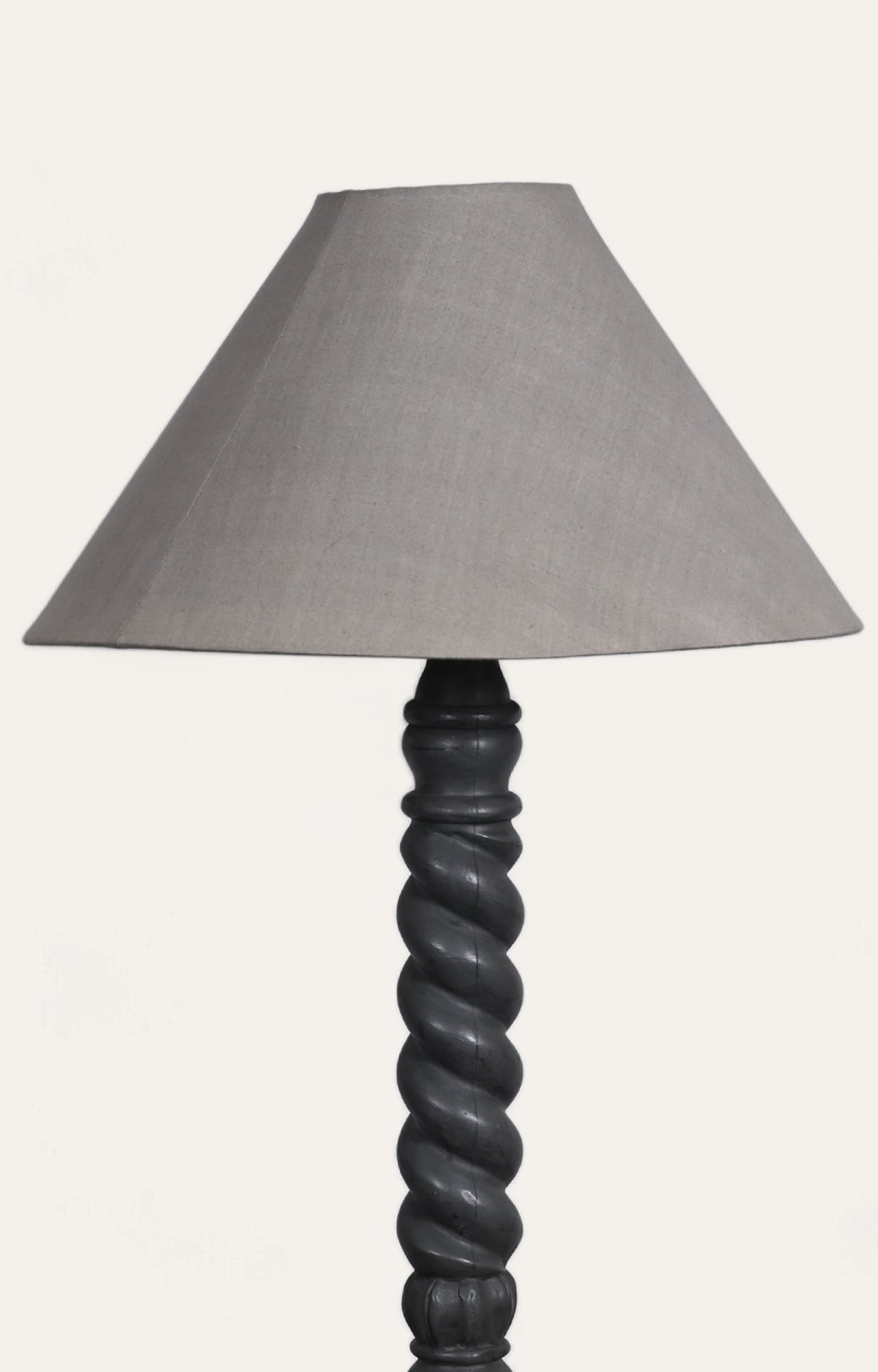 Hand turned table lamp_3