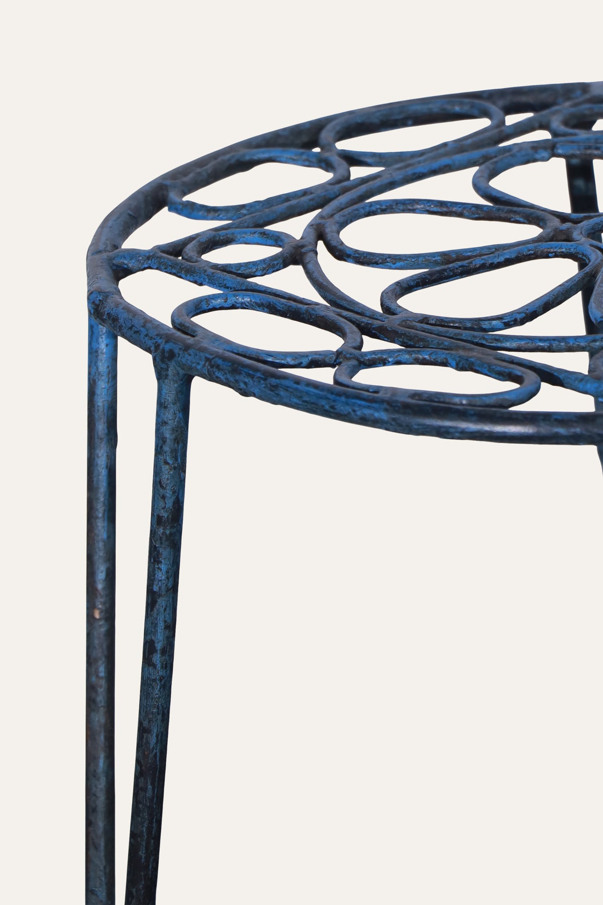 Round Blue Metal Side Table with Openwork Frame in Distress Finish
