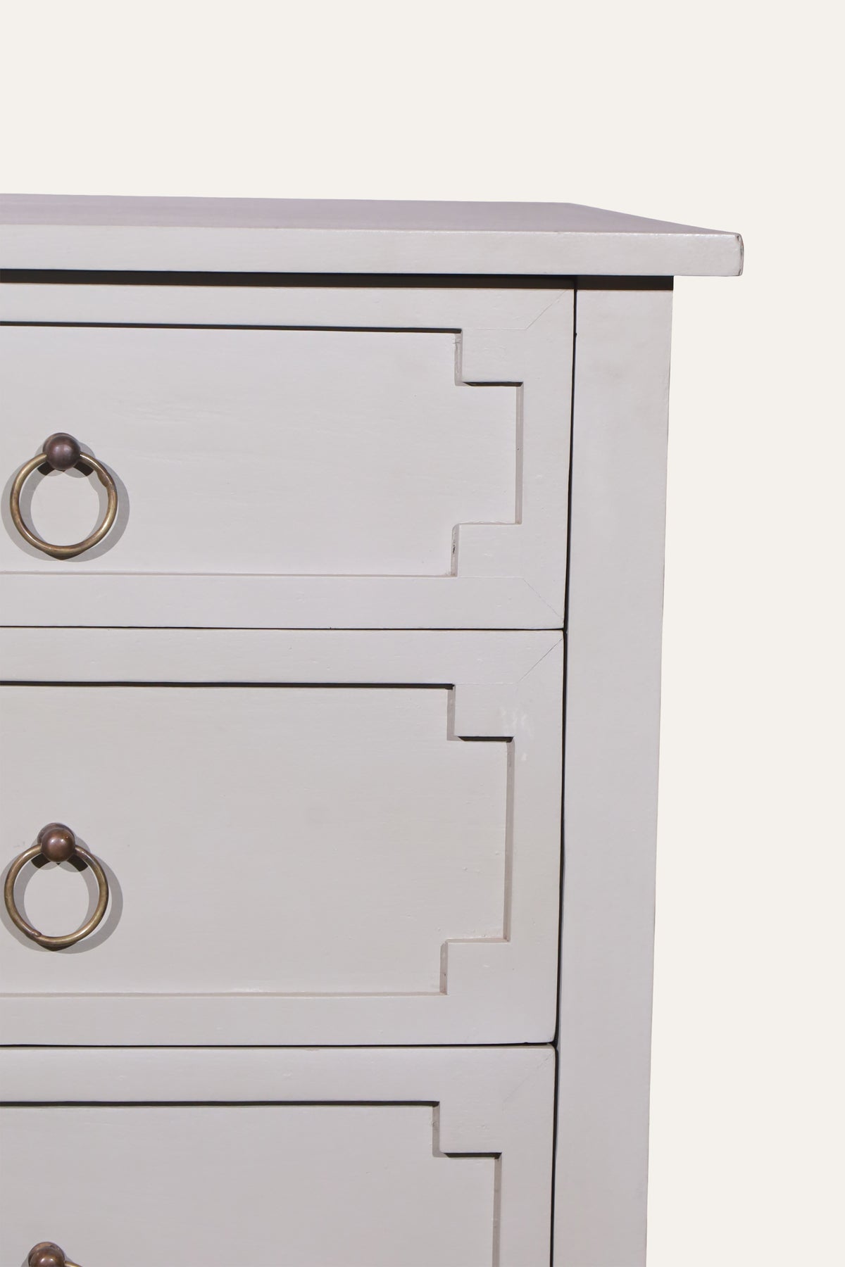 Muted Cream 4-Drawer Wooden Chest of Drawers for Office Spaces