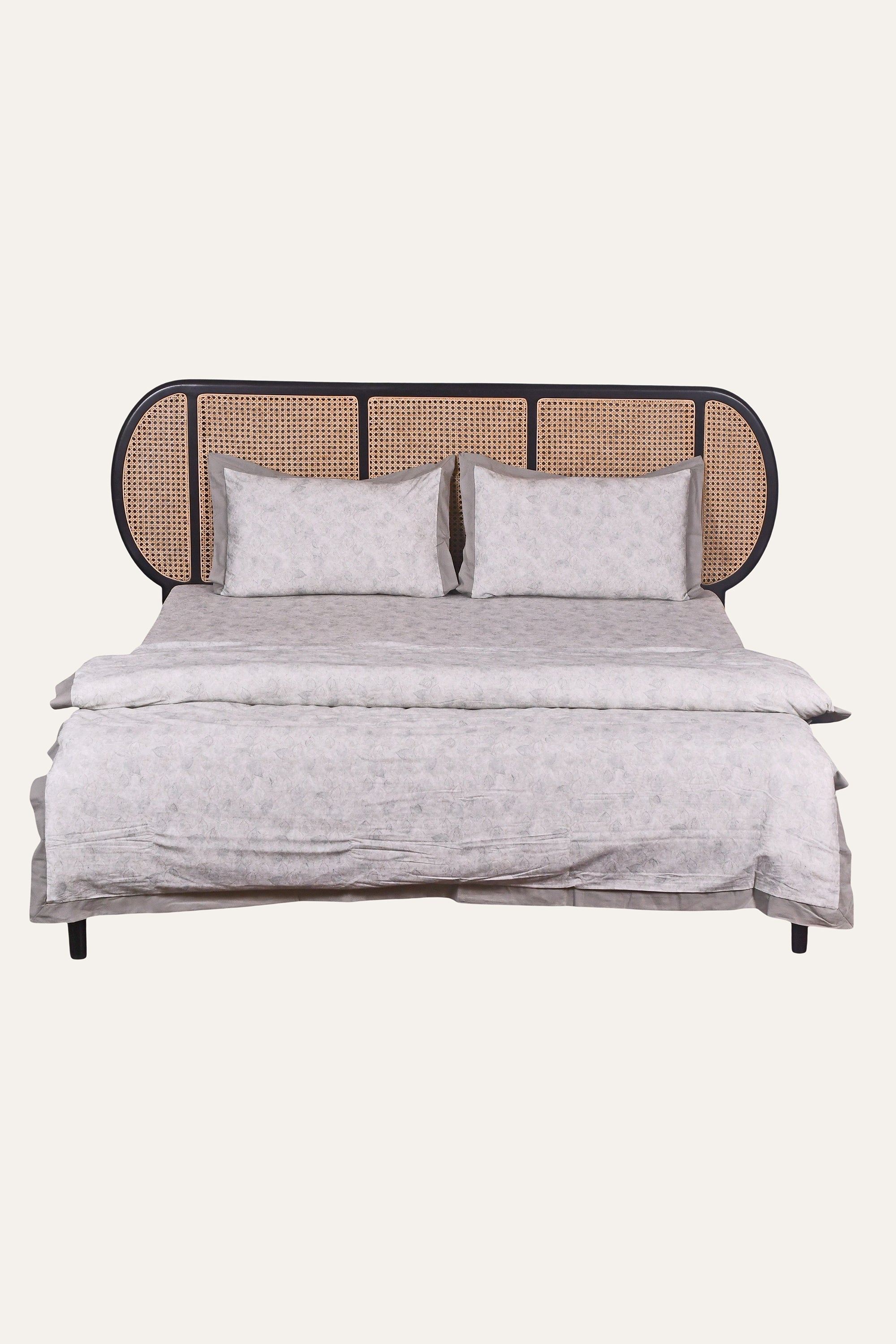 King Size Bedding Set with Quilt