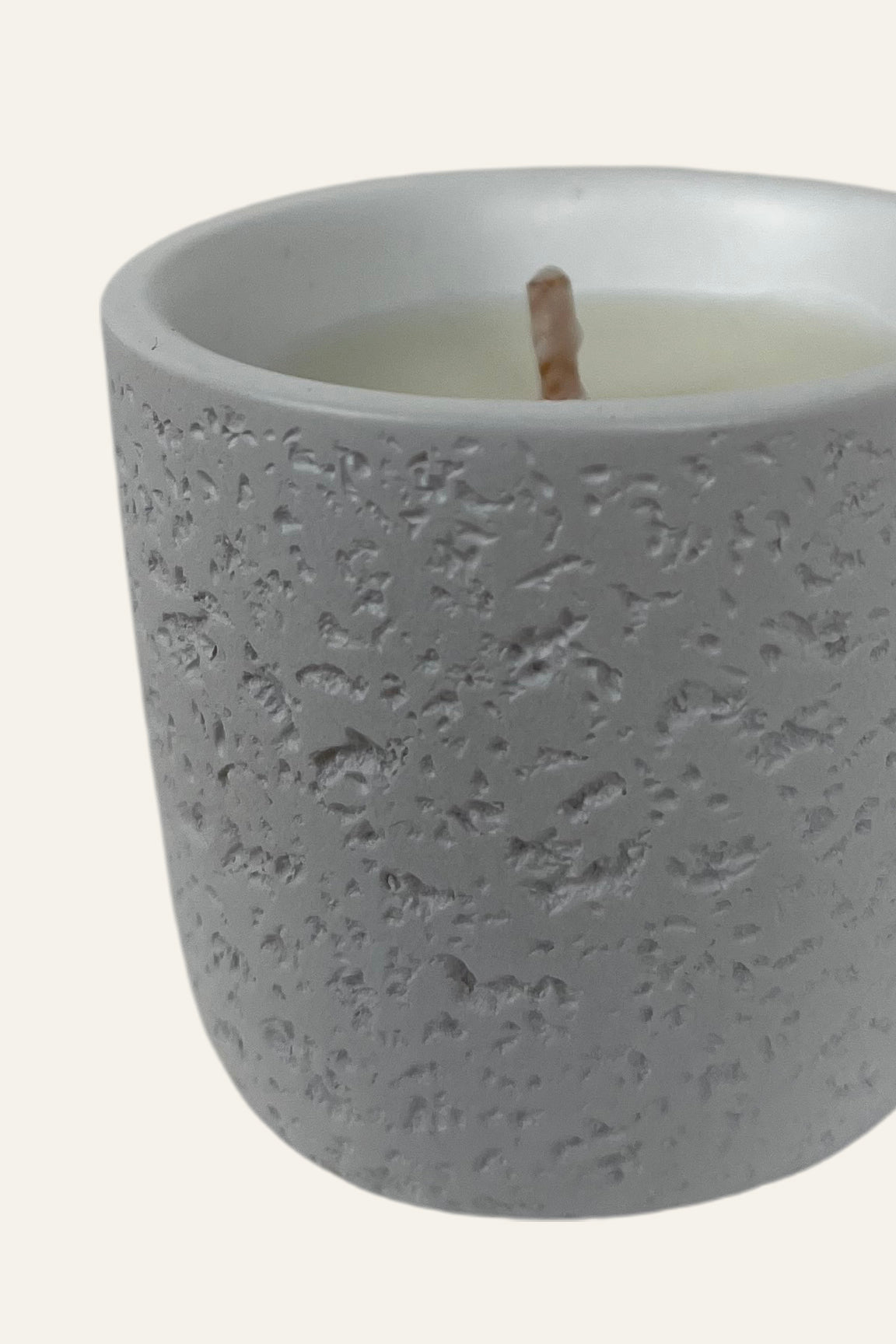 Luxury fragrance candle