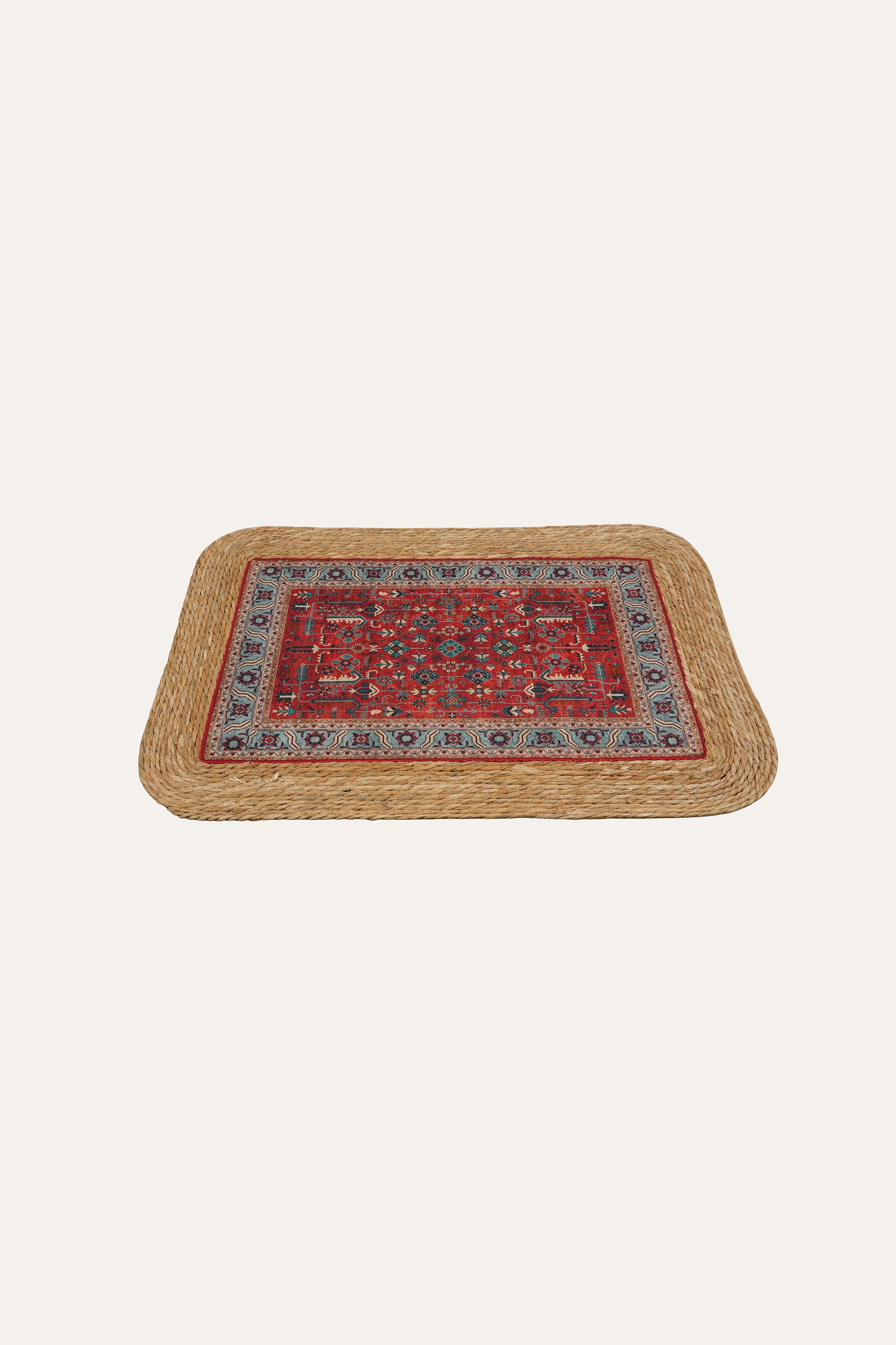 Medium natural fiber woven floor mat 