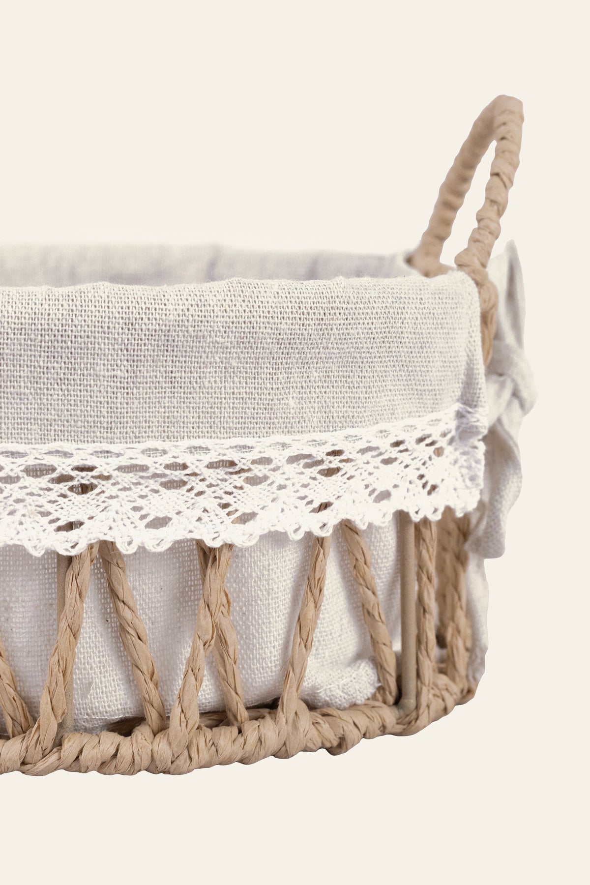Medium woven basket
