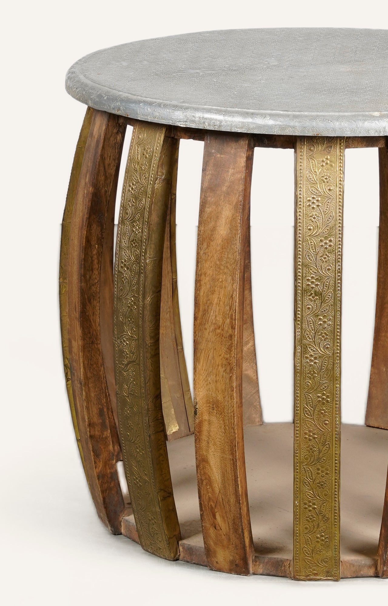 Round tapered Side table_detailed