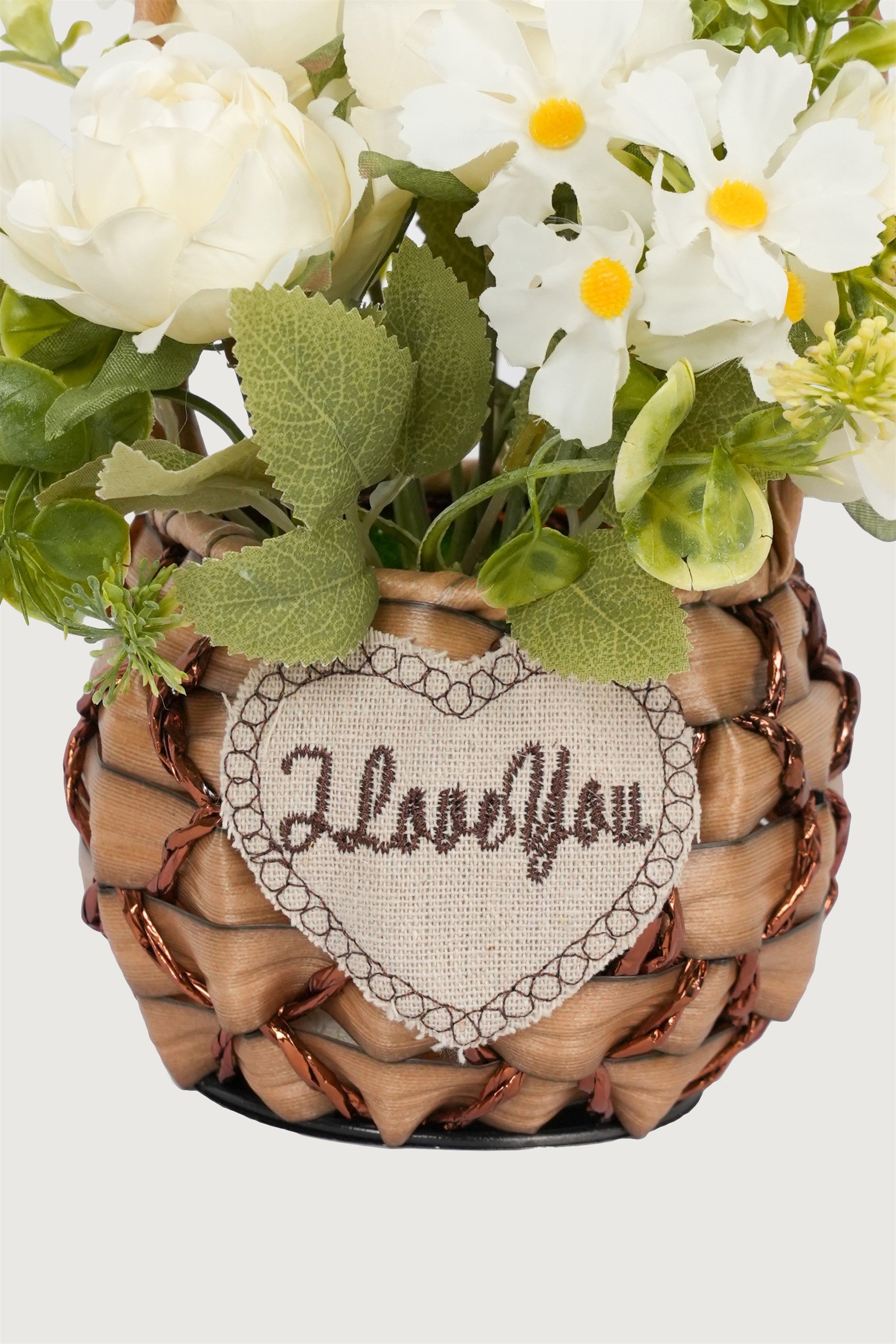 Rustic table flower arrangement