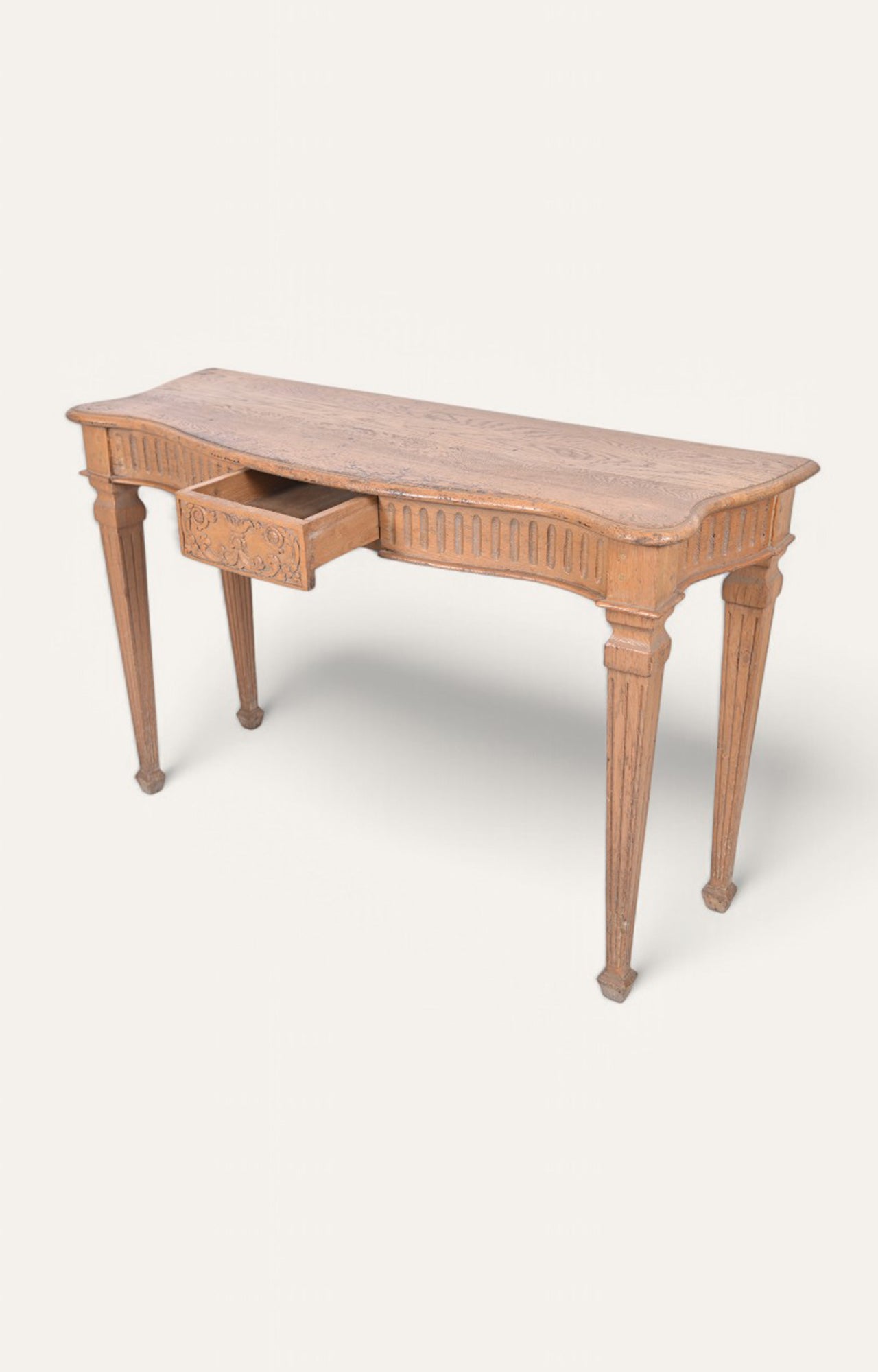 Wooden desk with drawer 