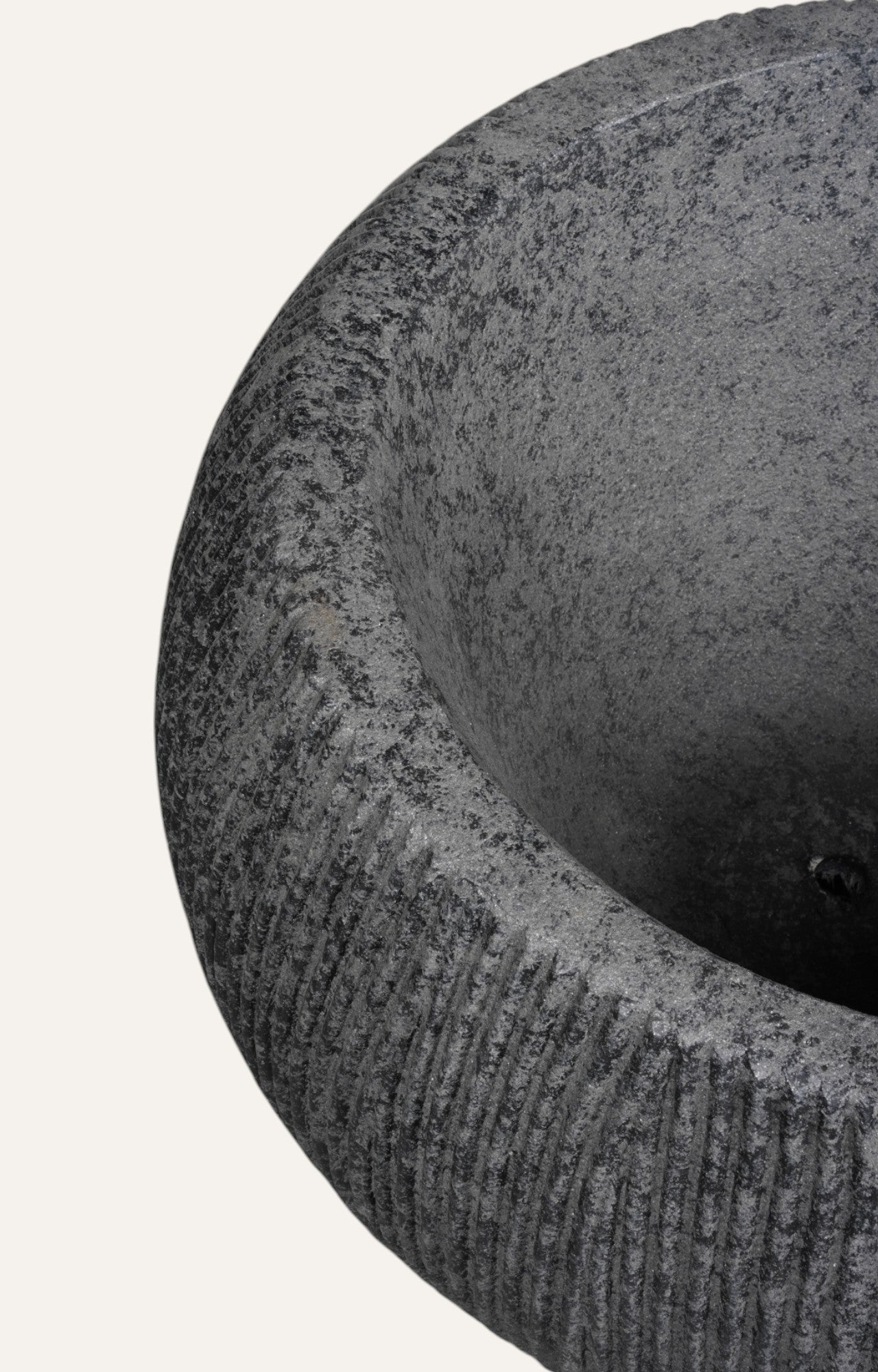 Round Ribbed Sphere Planter