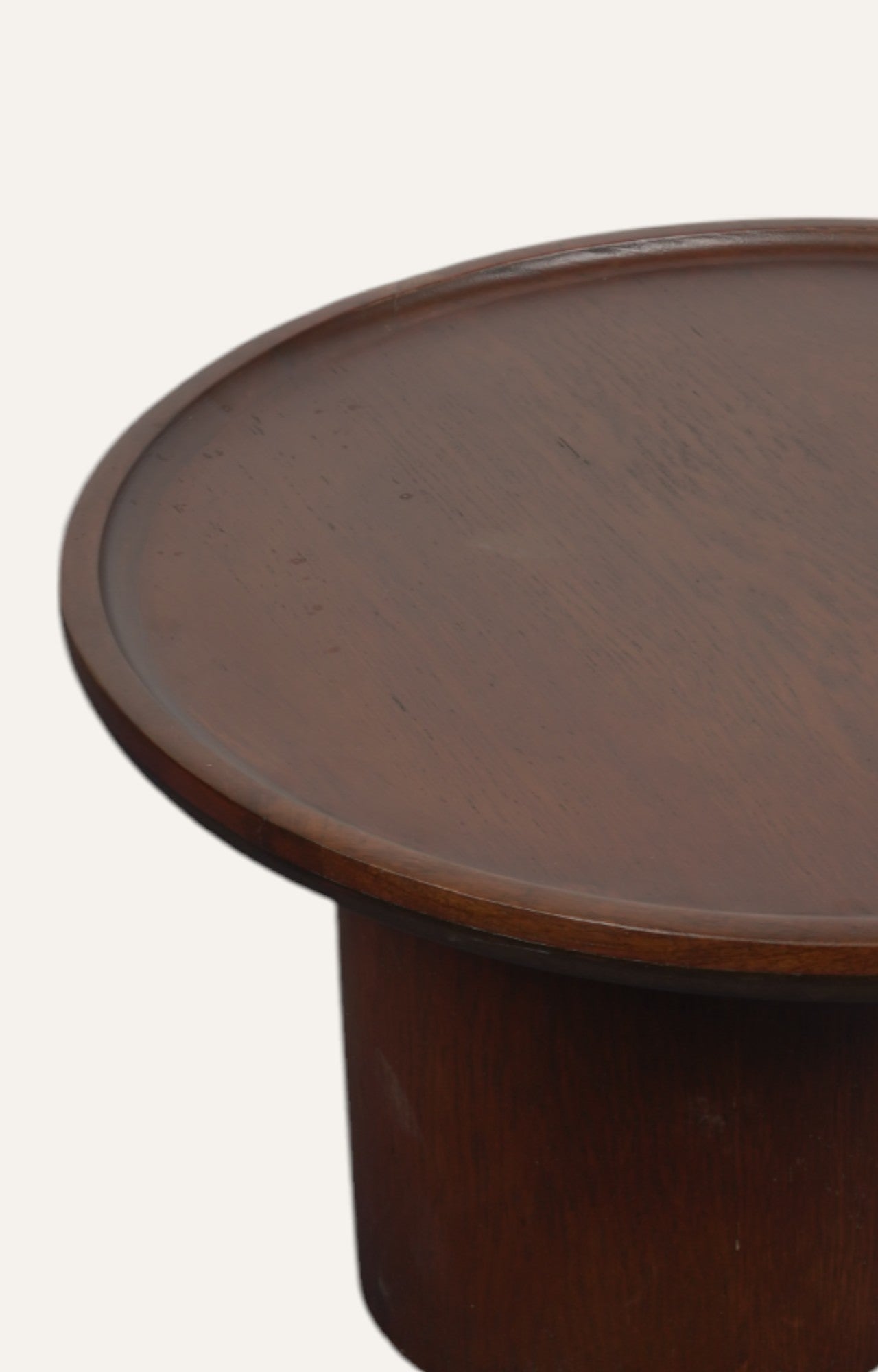 Circular Table