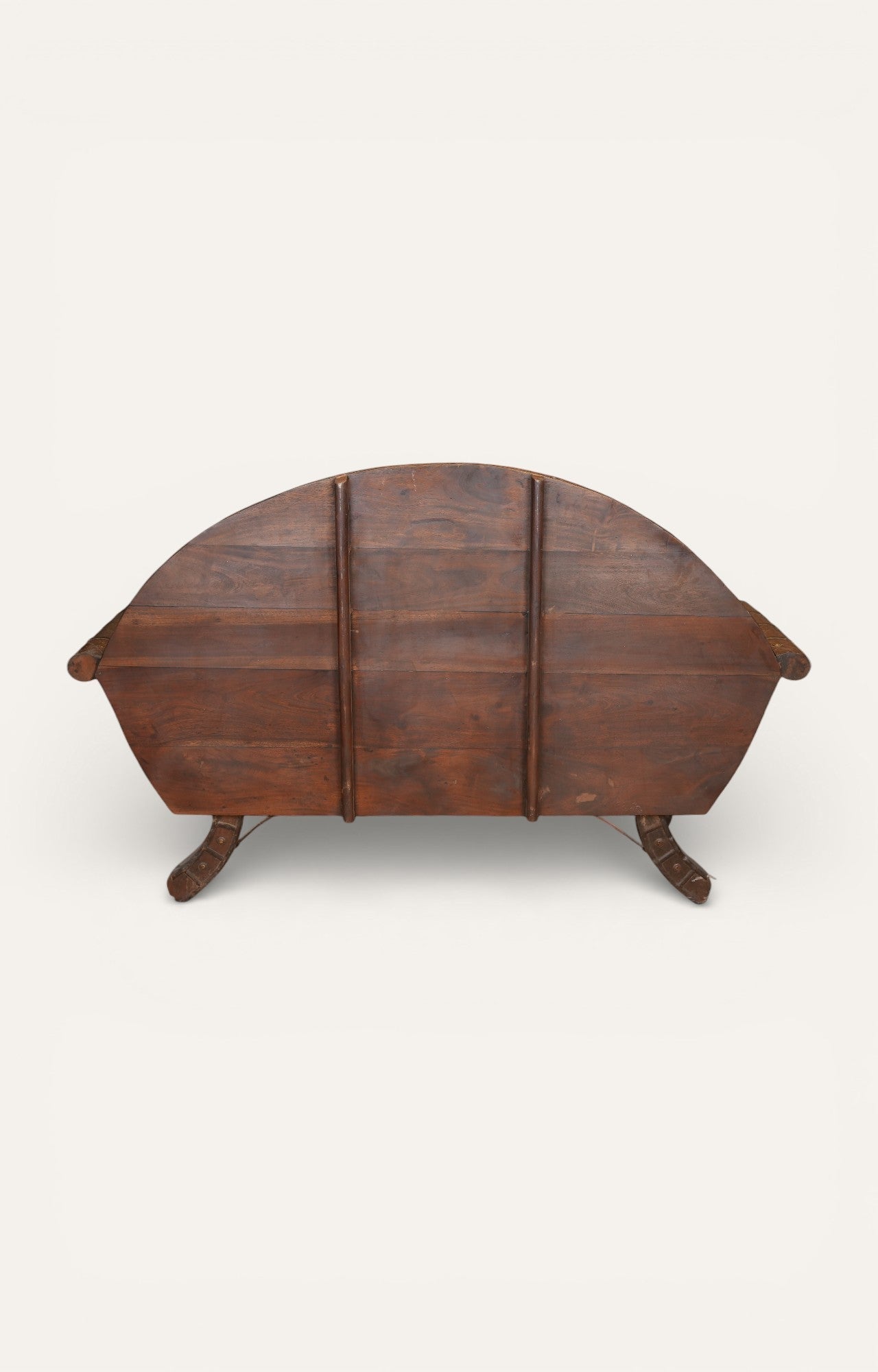 Wooden chest 