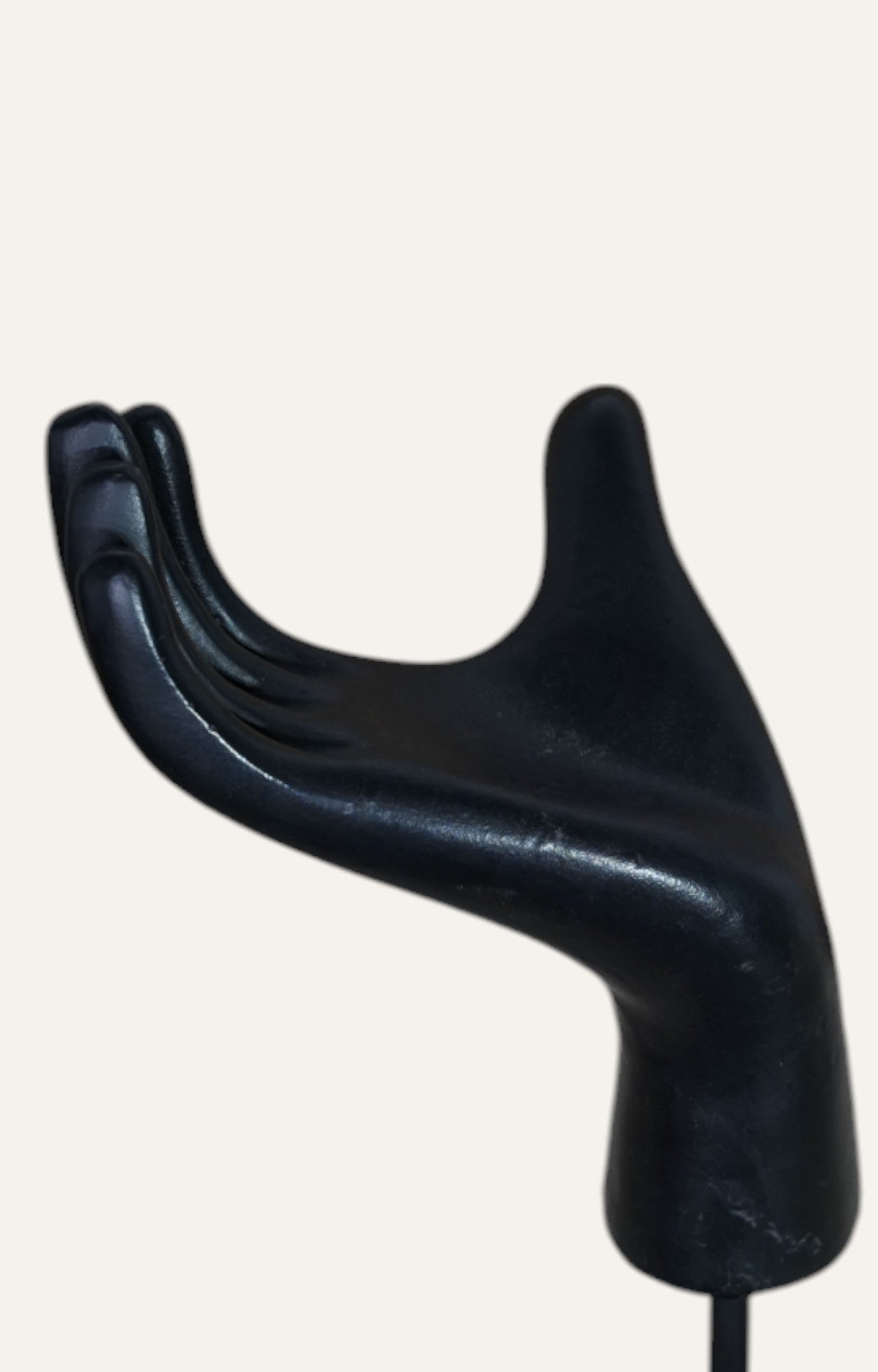 hand statue