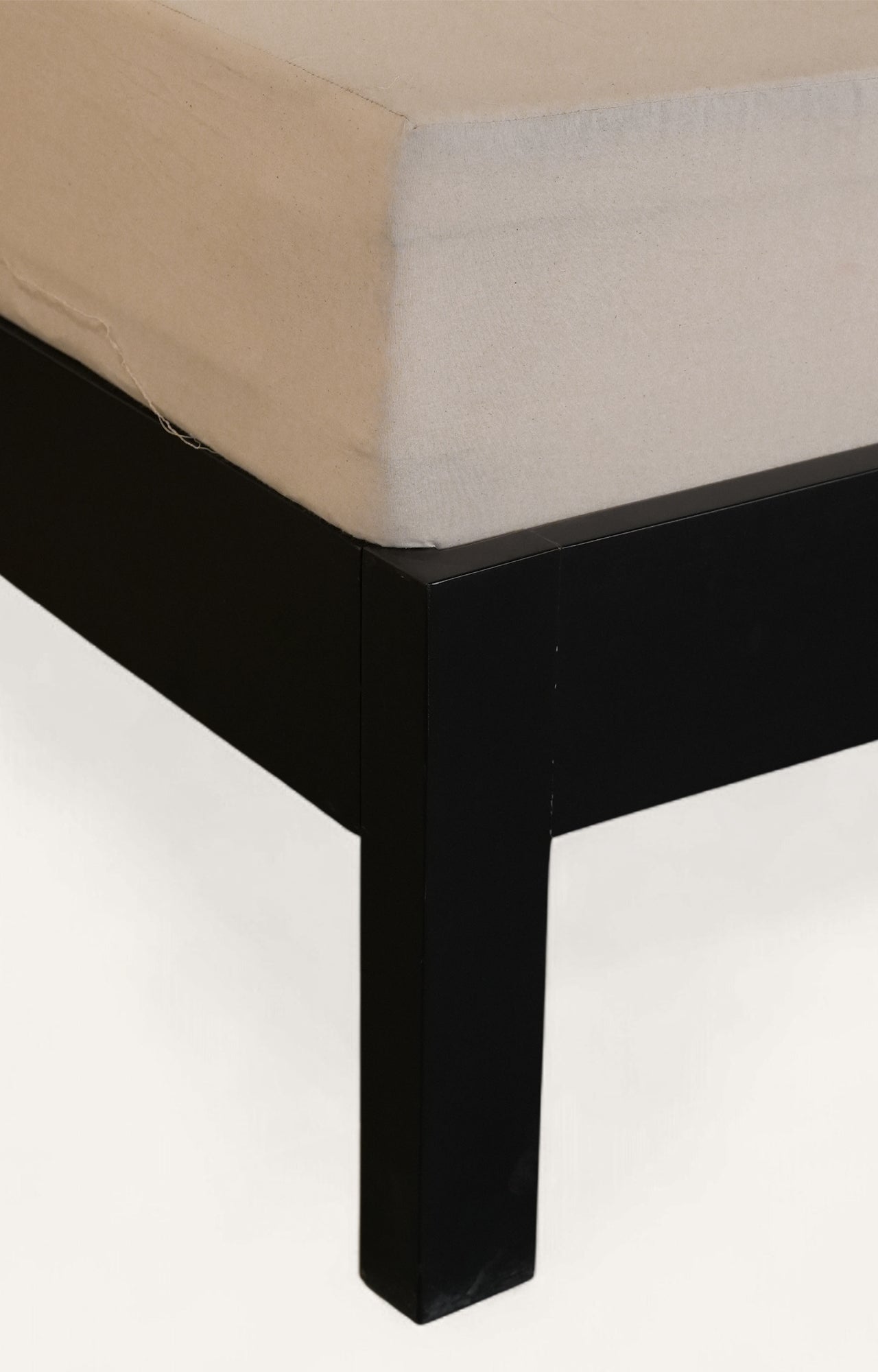 Chair with beige cushion 