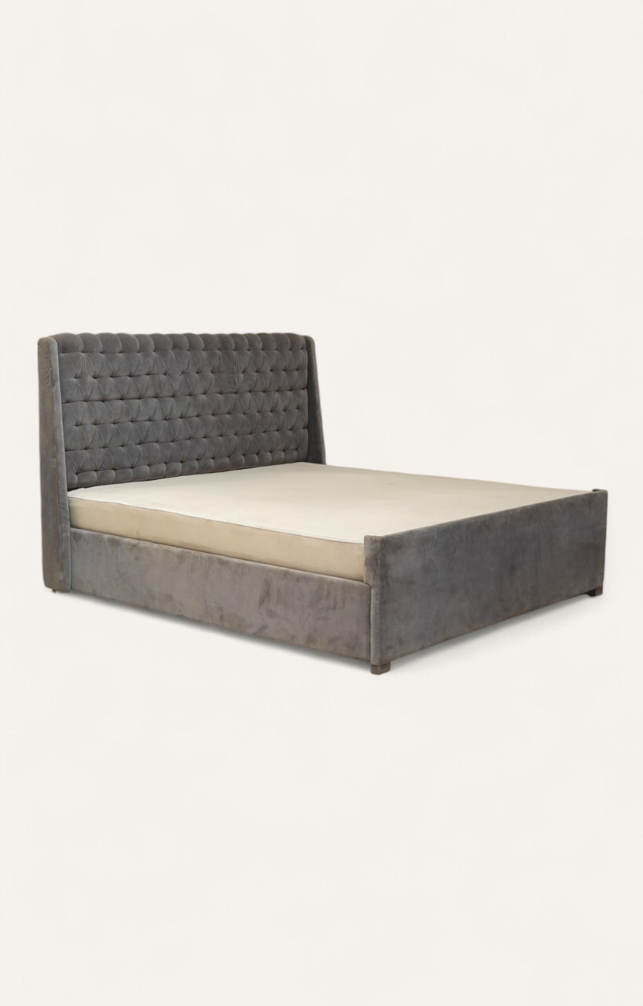 Velvet Bed