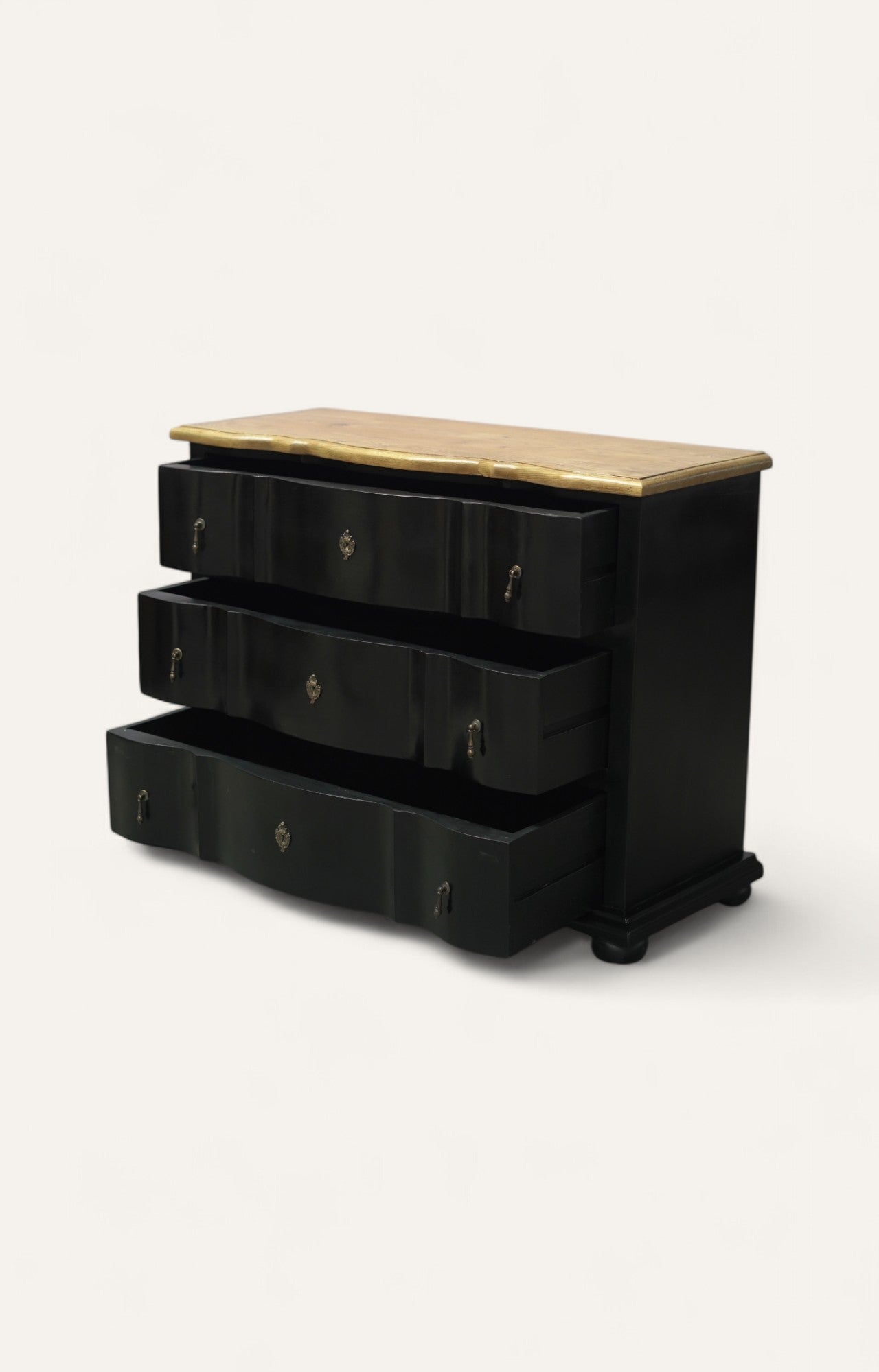 vintage-inspired chest