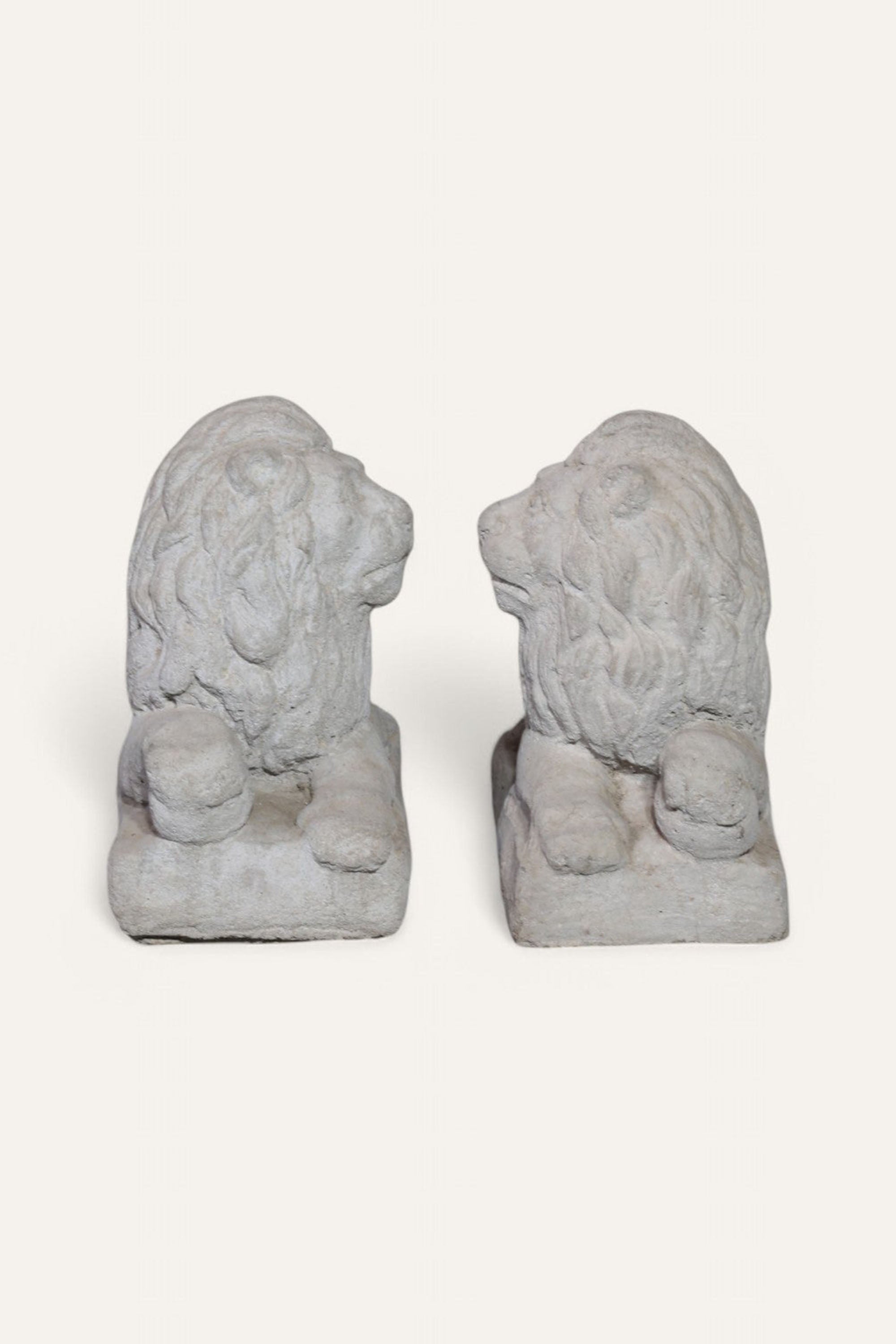 Set of 2 Grand Lions Sculpture for Entryways