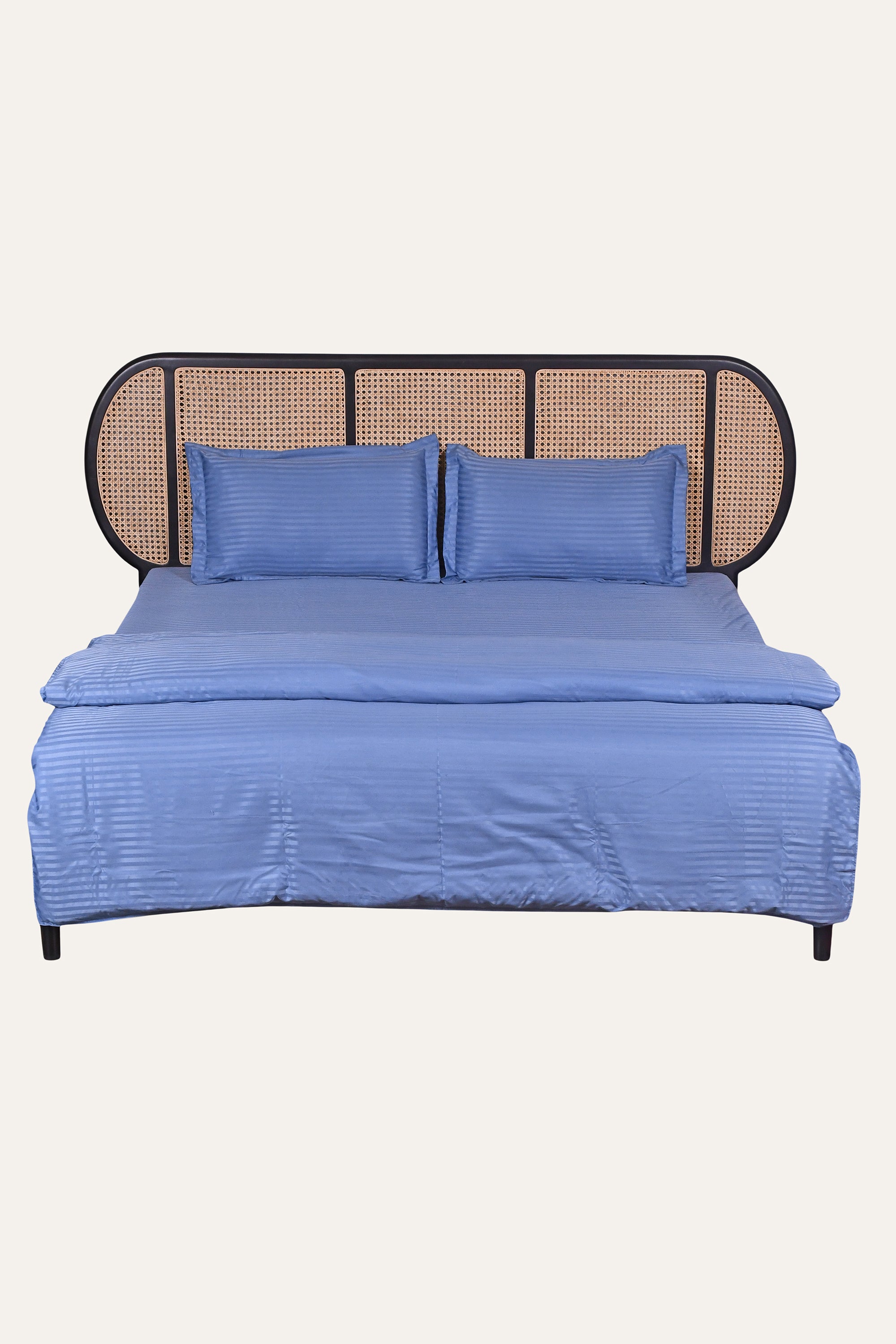 Soft Blue Cotton Bedding Set with Quilt