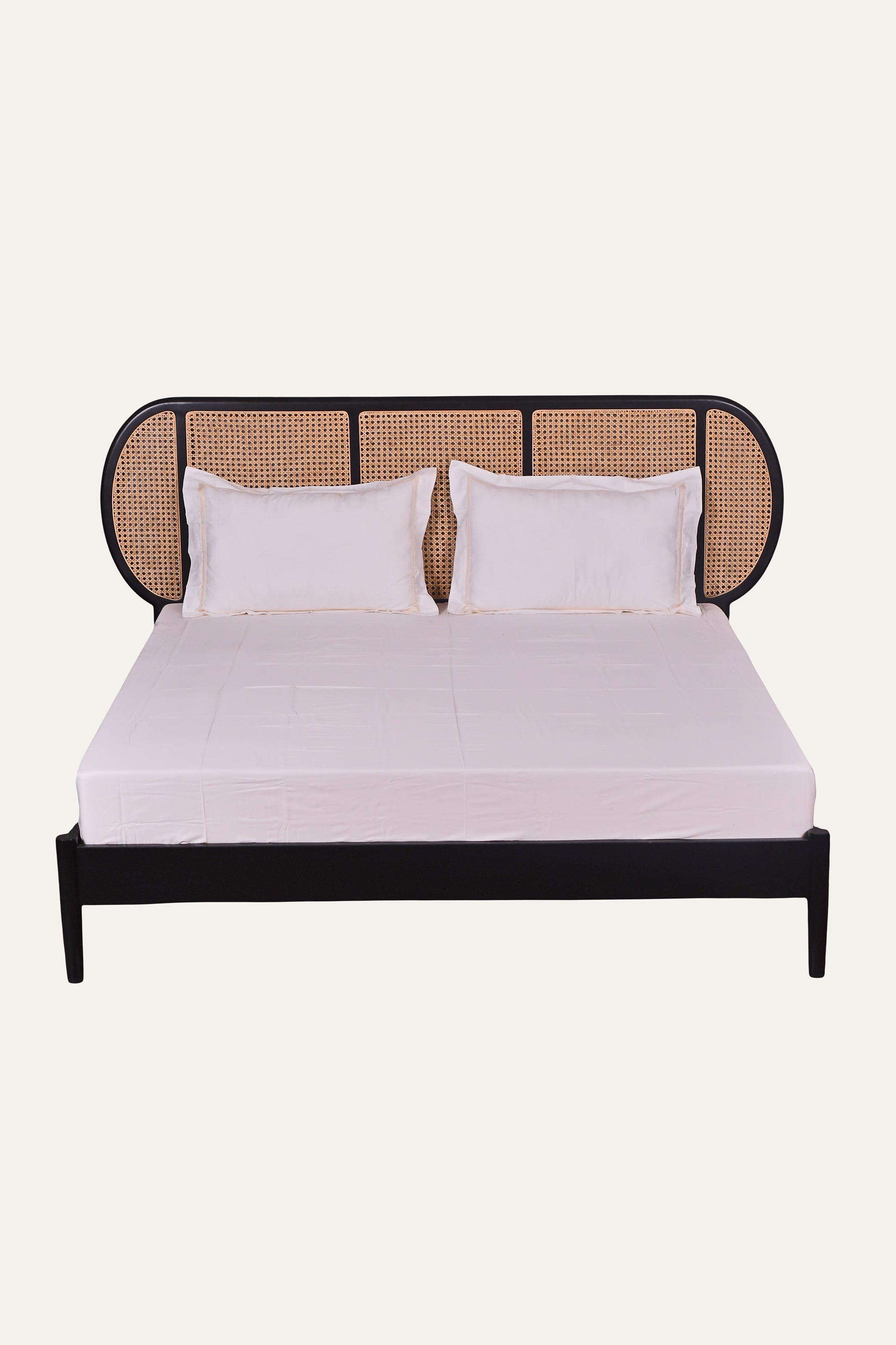 Soft White Bedsheet and Quilt Set