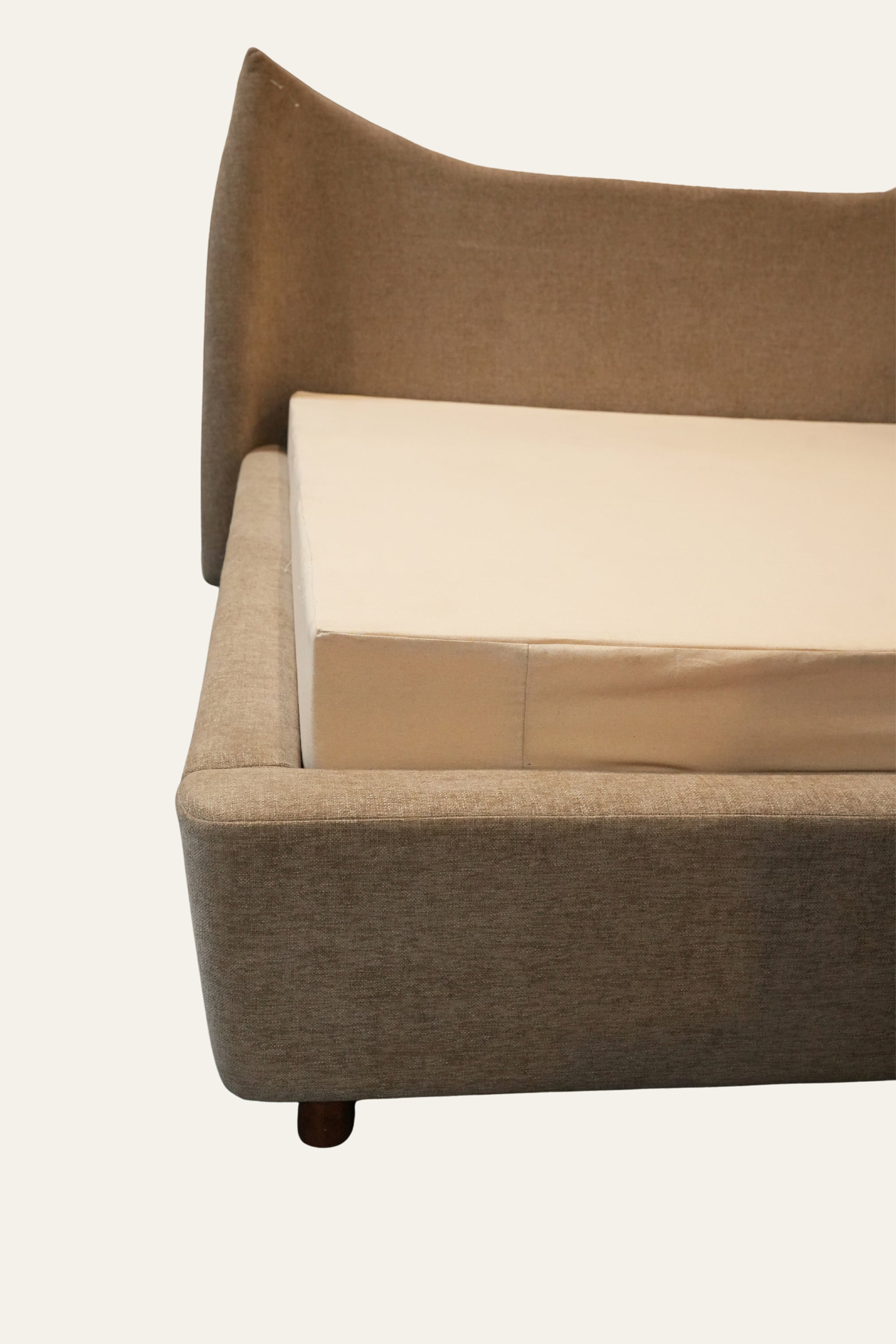 Brown Wingback Upholstered Bed for Kid's Room