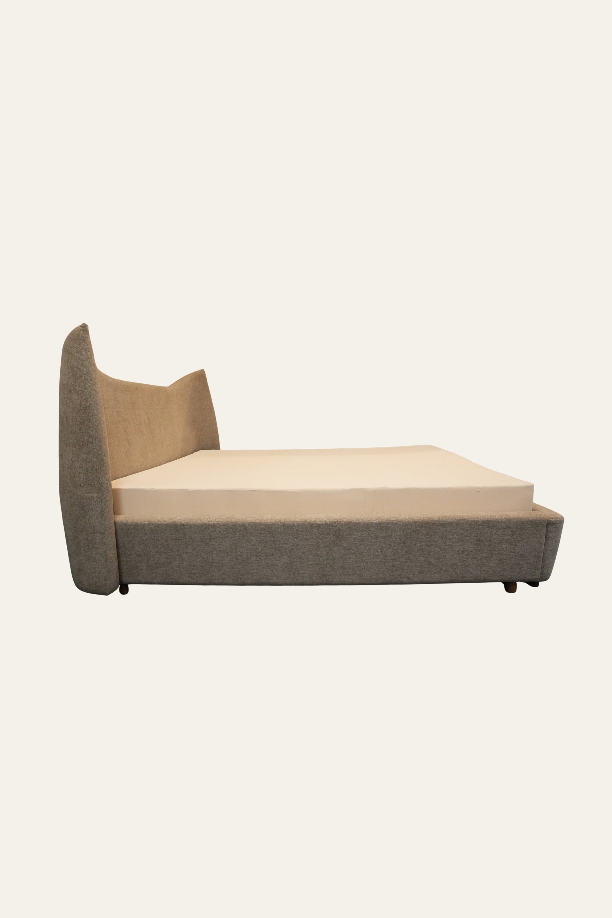 Brown Wingback Upholstered Bed for Kid's Room