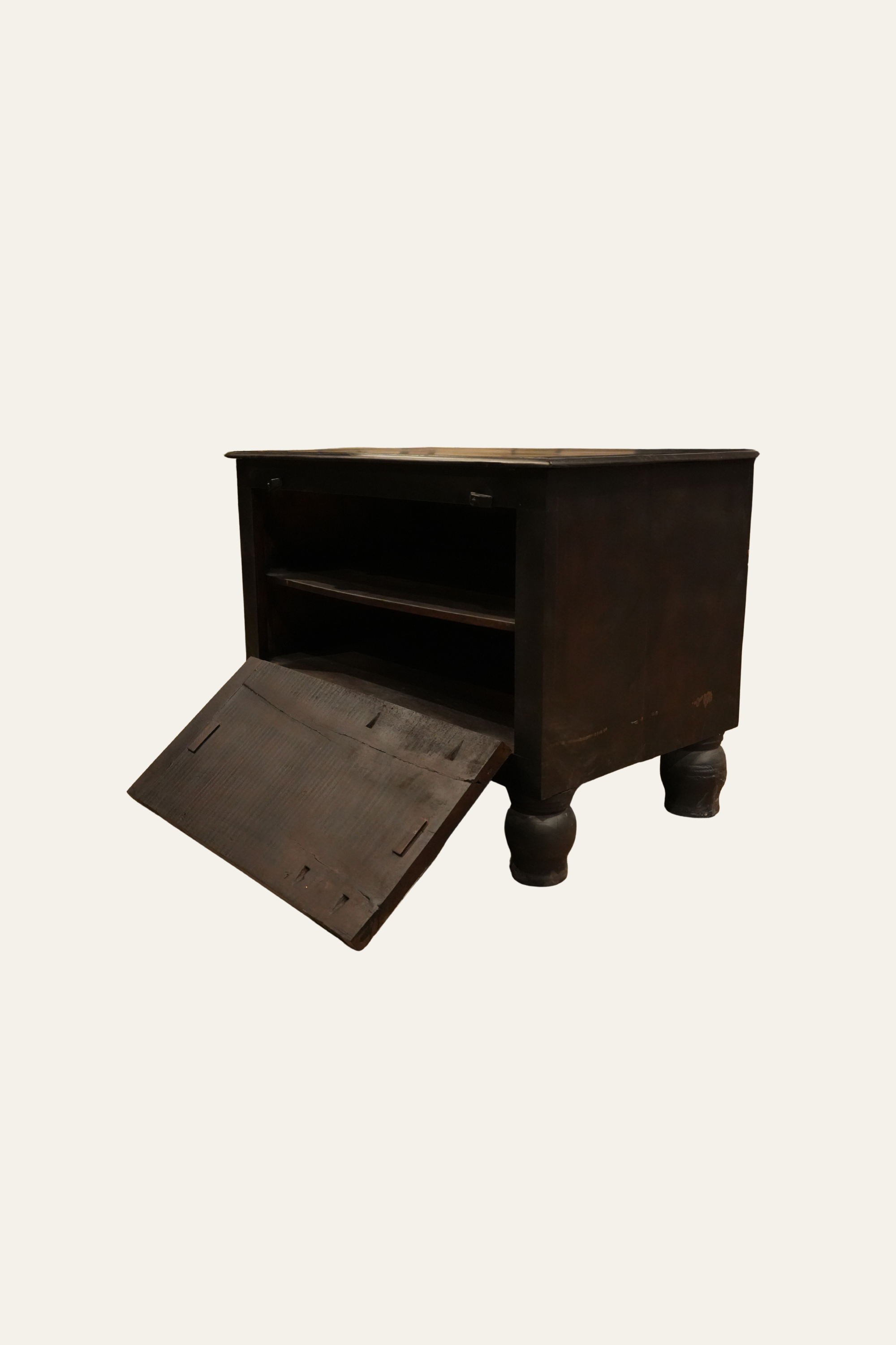 Carved Wooden Trunk with Bun Feet for Living Room