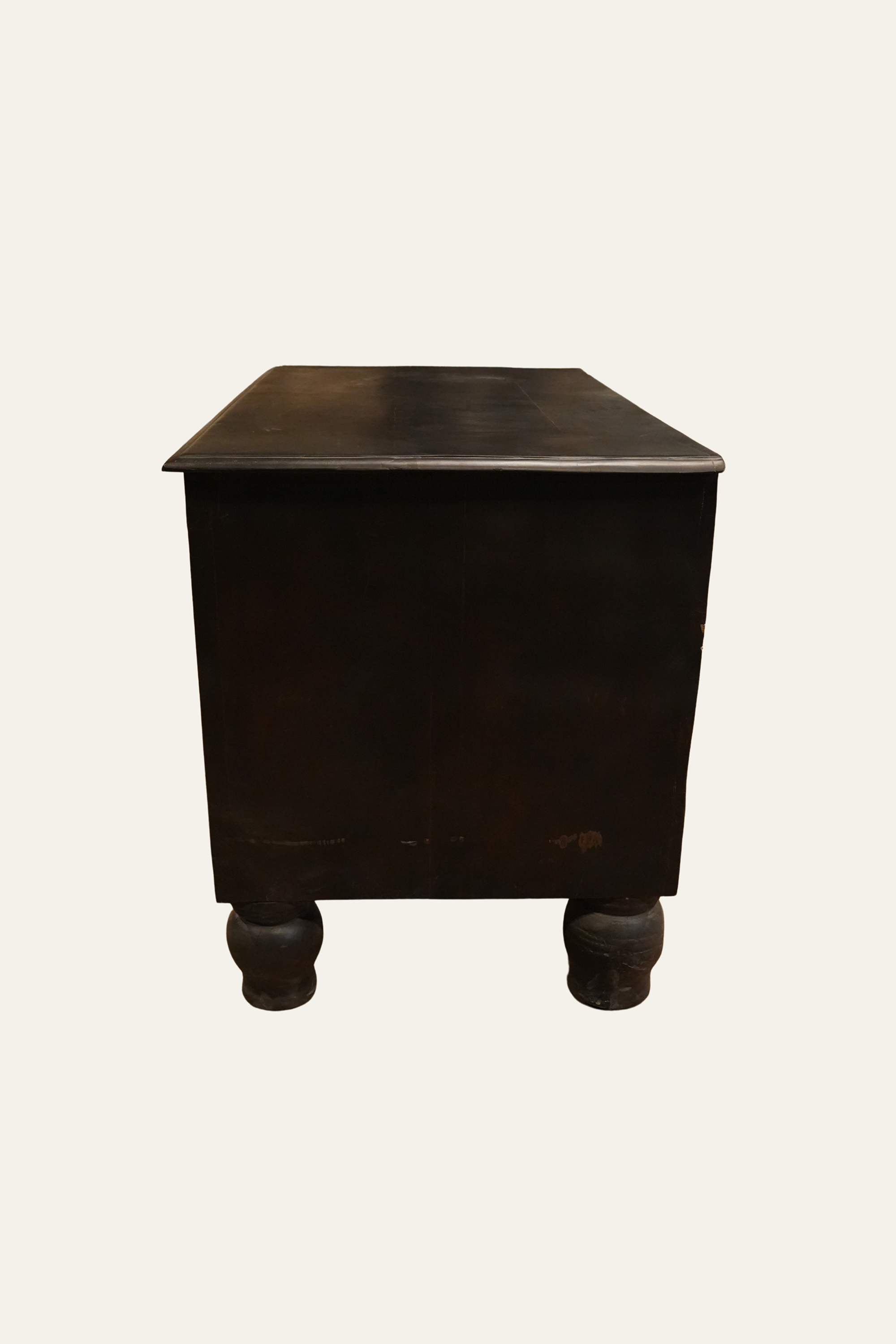 Carved Wooden Trunk with Bun Feet for Living Room
